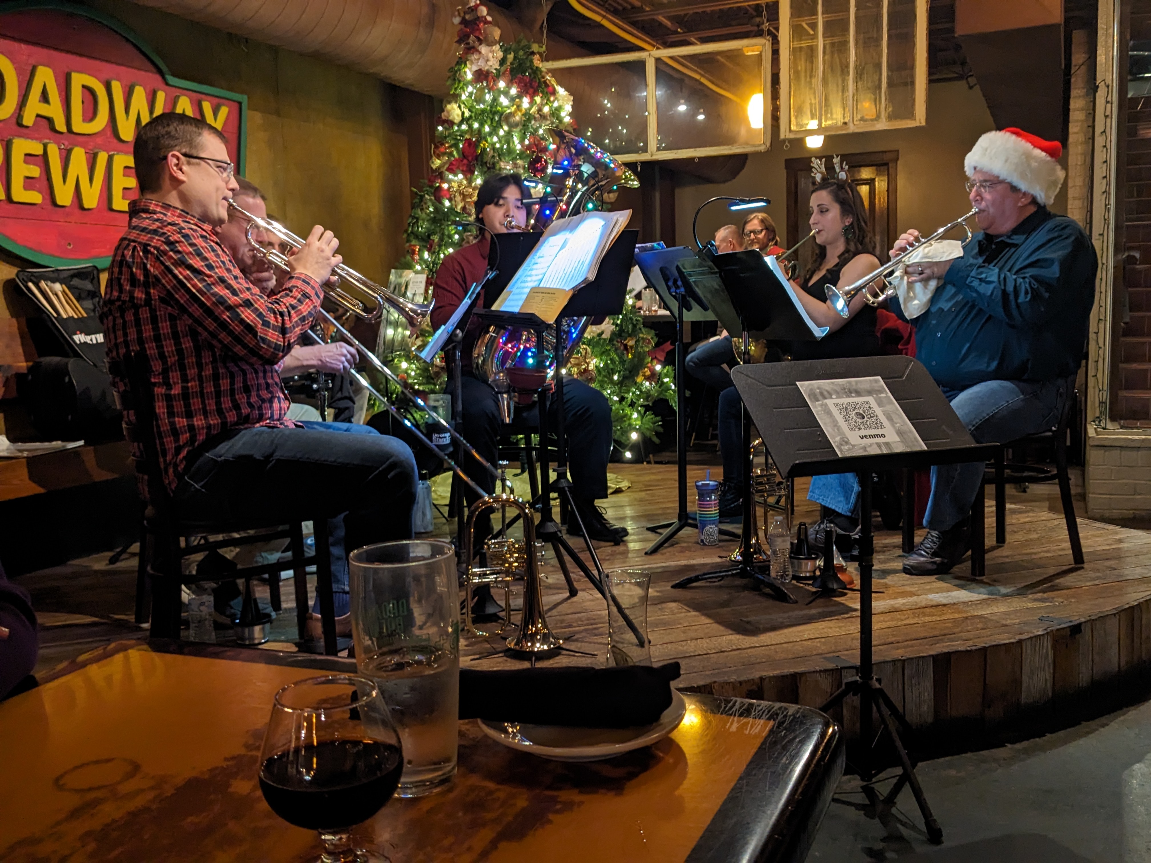 PXL 20231222 000417535