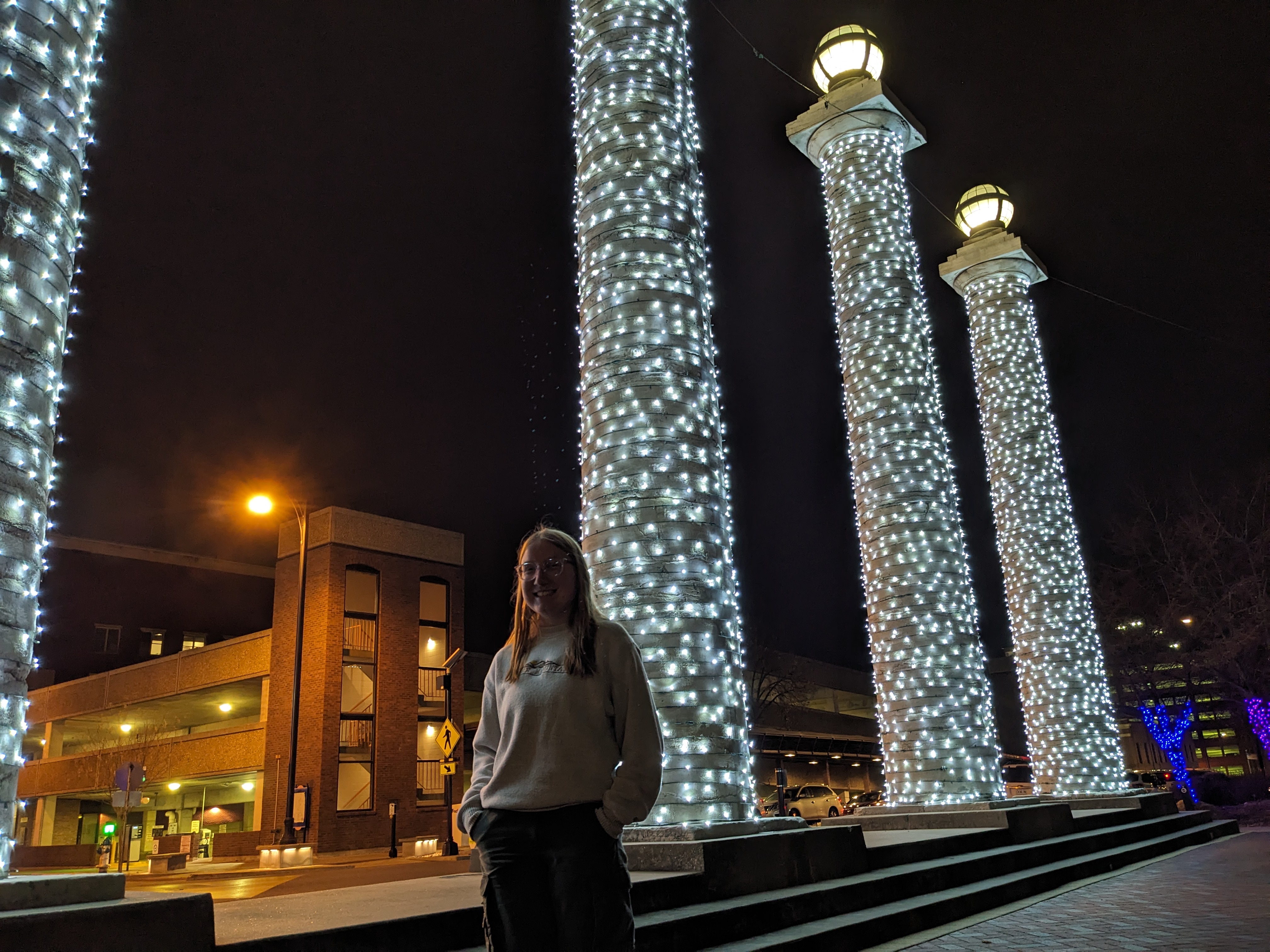 PXL 20231222 022356375