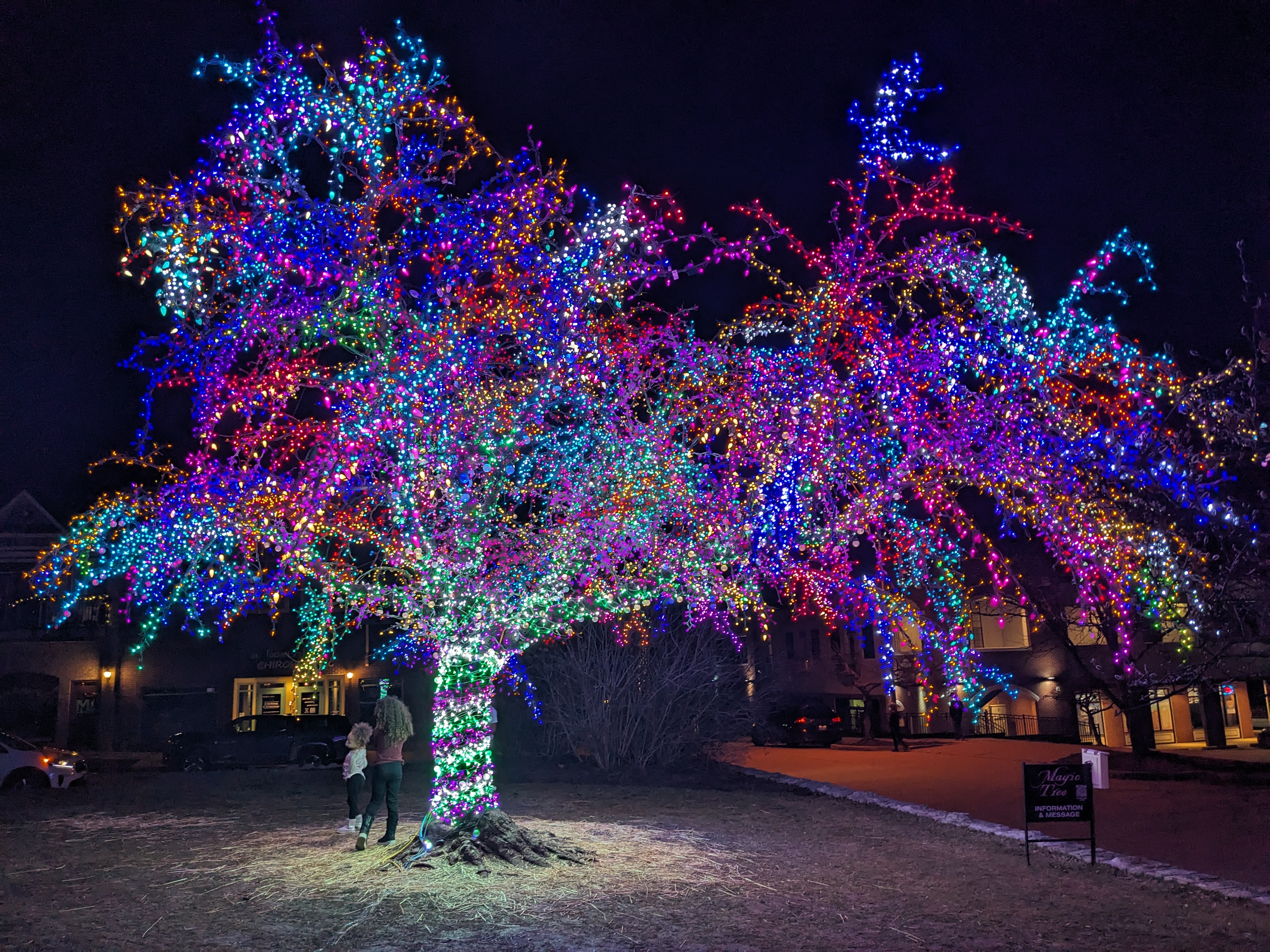 PXL 20231224 023540543