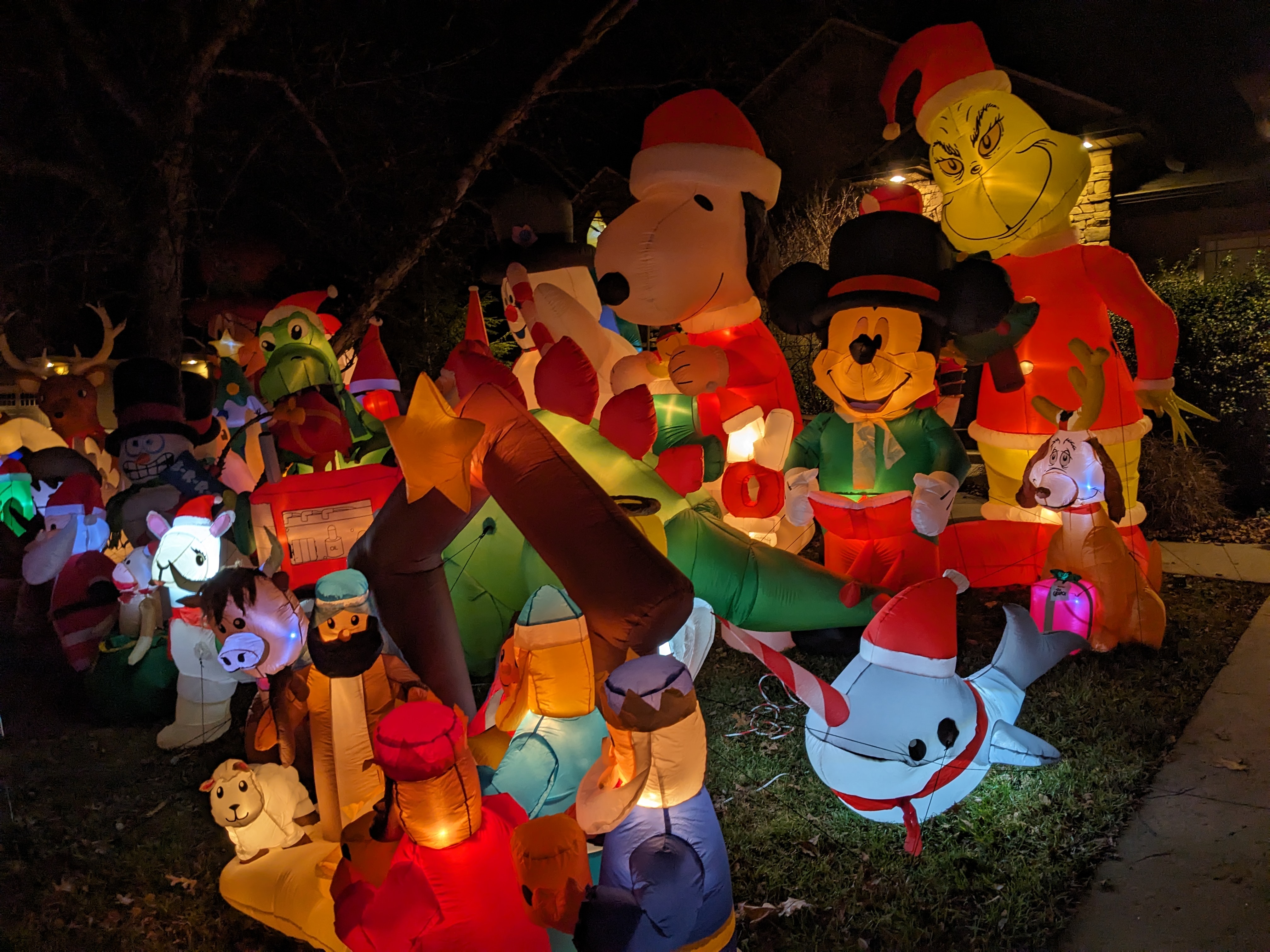 PXL 20231224 031656105