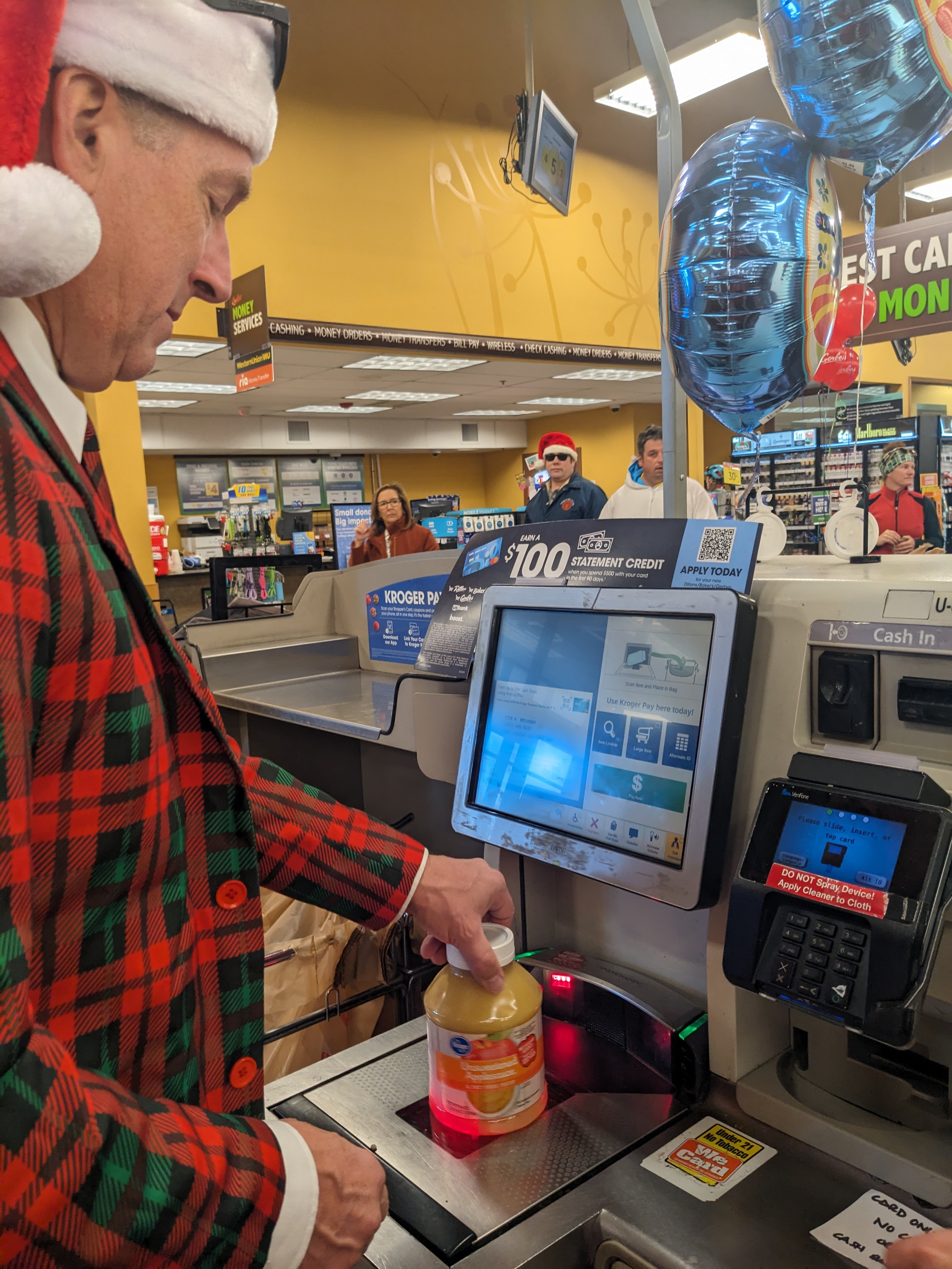 PXL 20241207 184145122