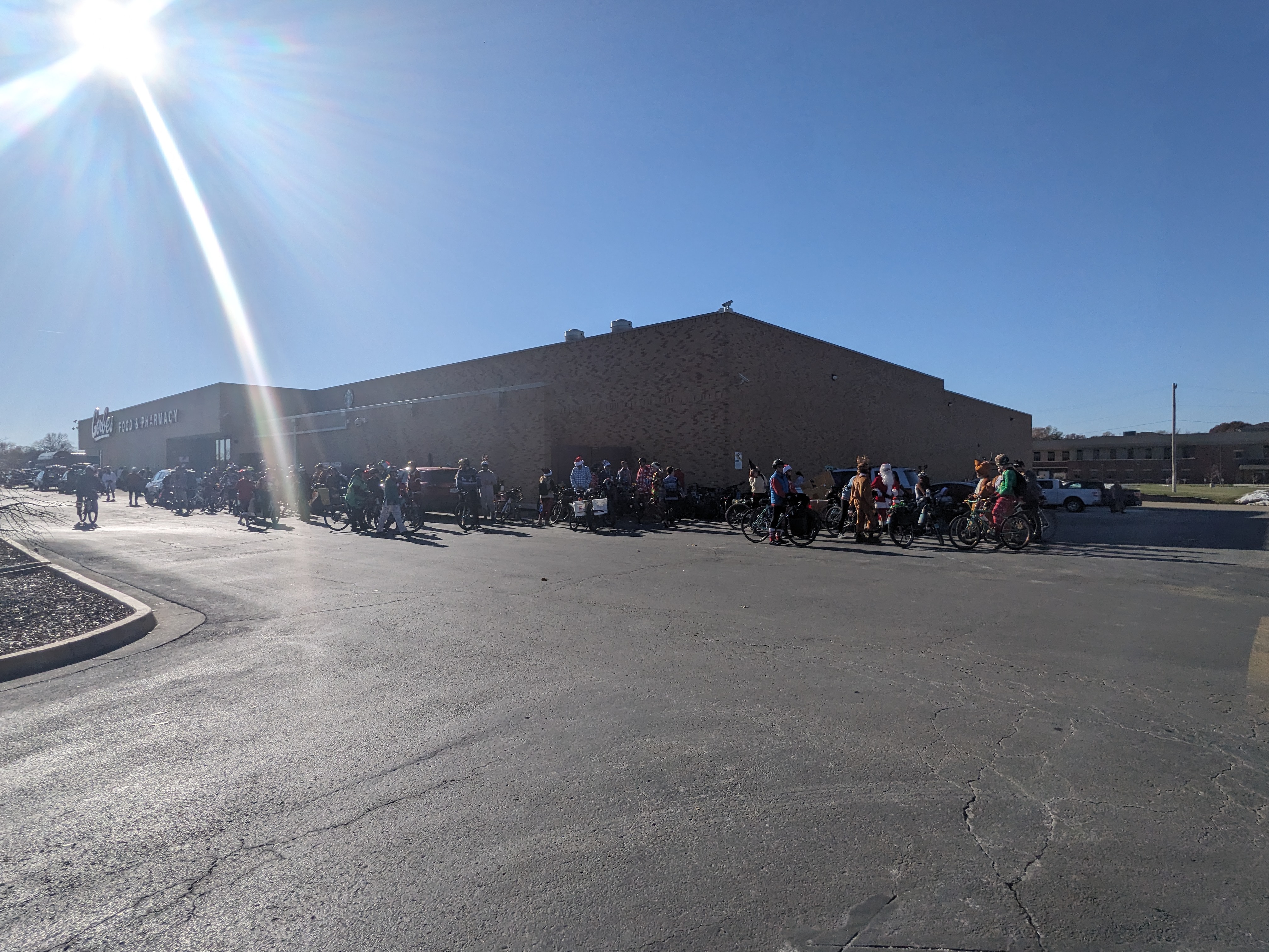 PXL 20241207 184505417