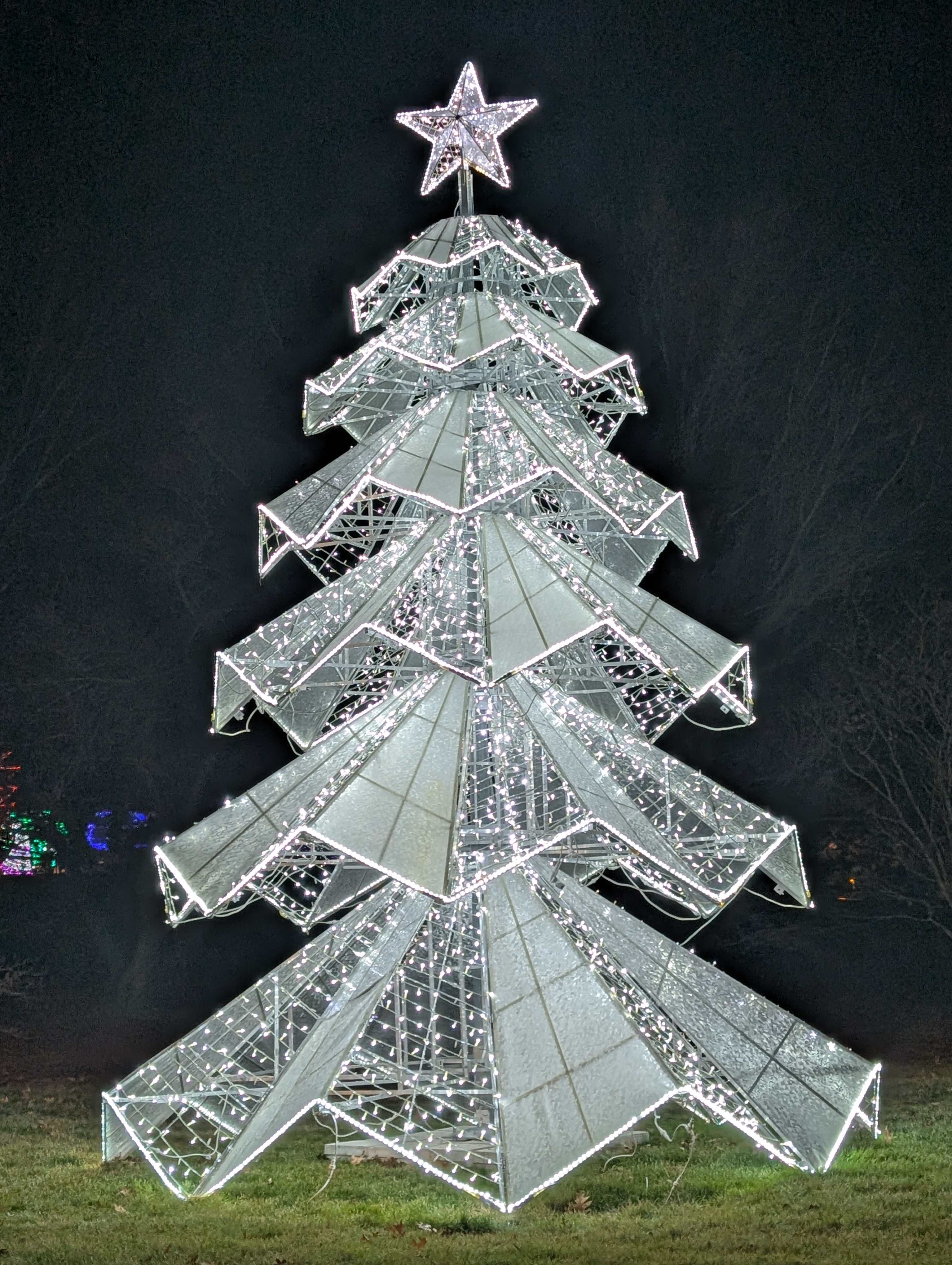 PXL 20241222 014428674