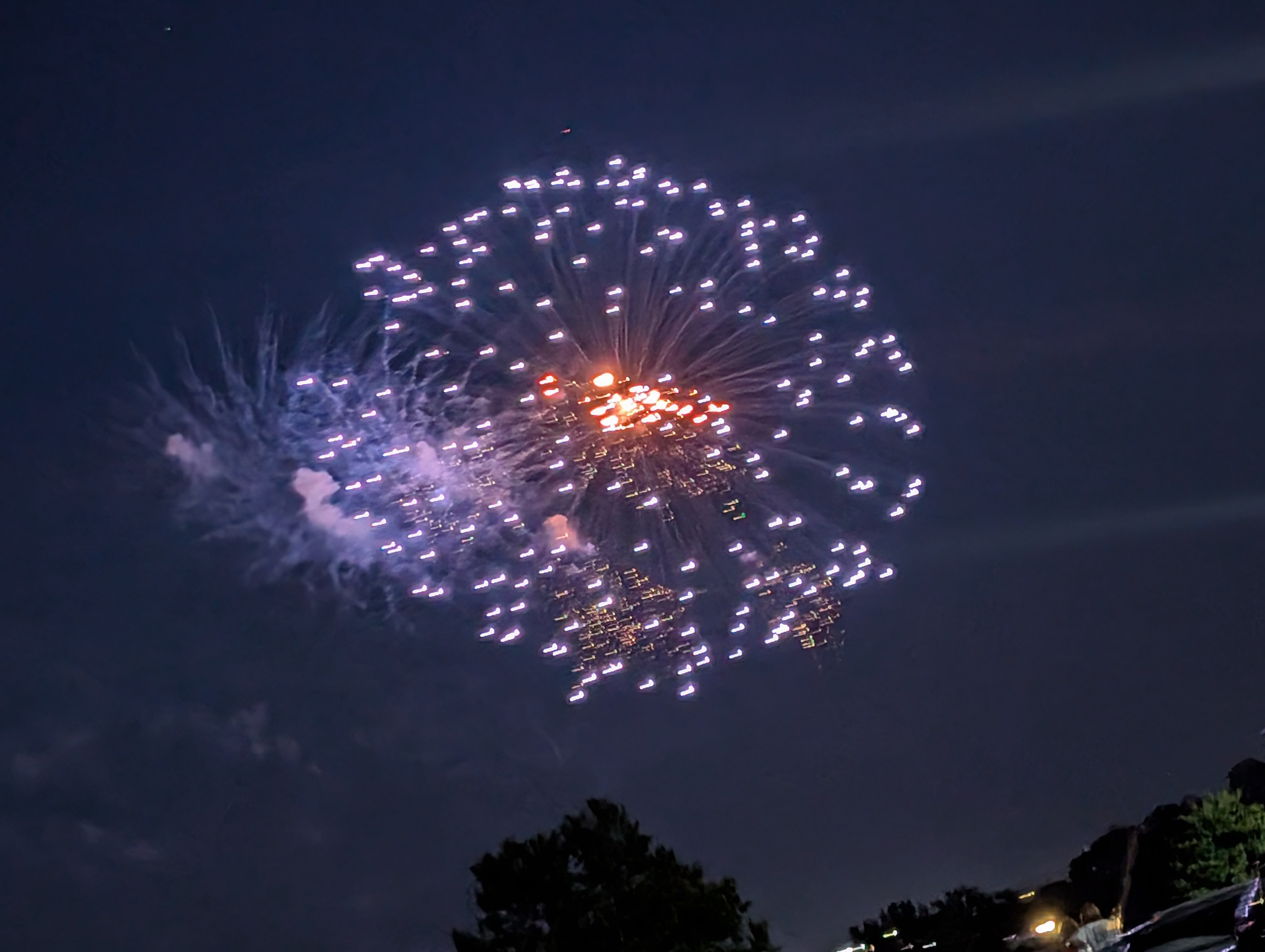 PXL 20250705 023010731