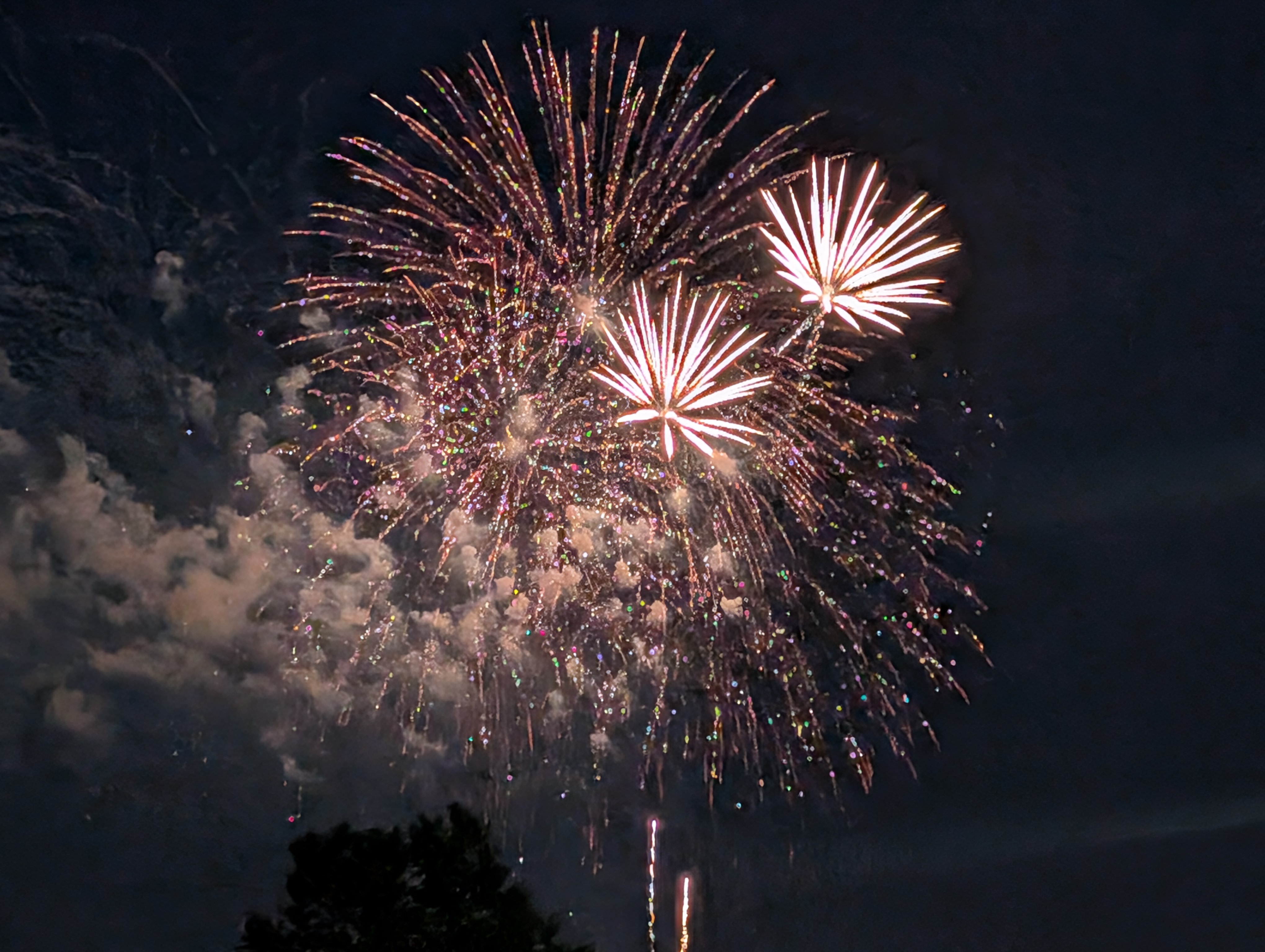 PXL 20250705 023511844