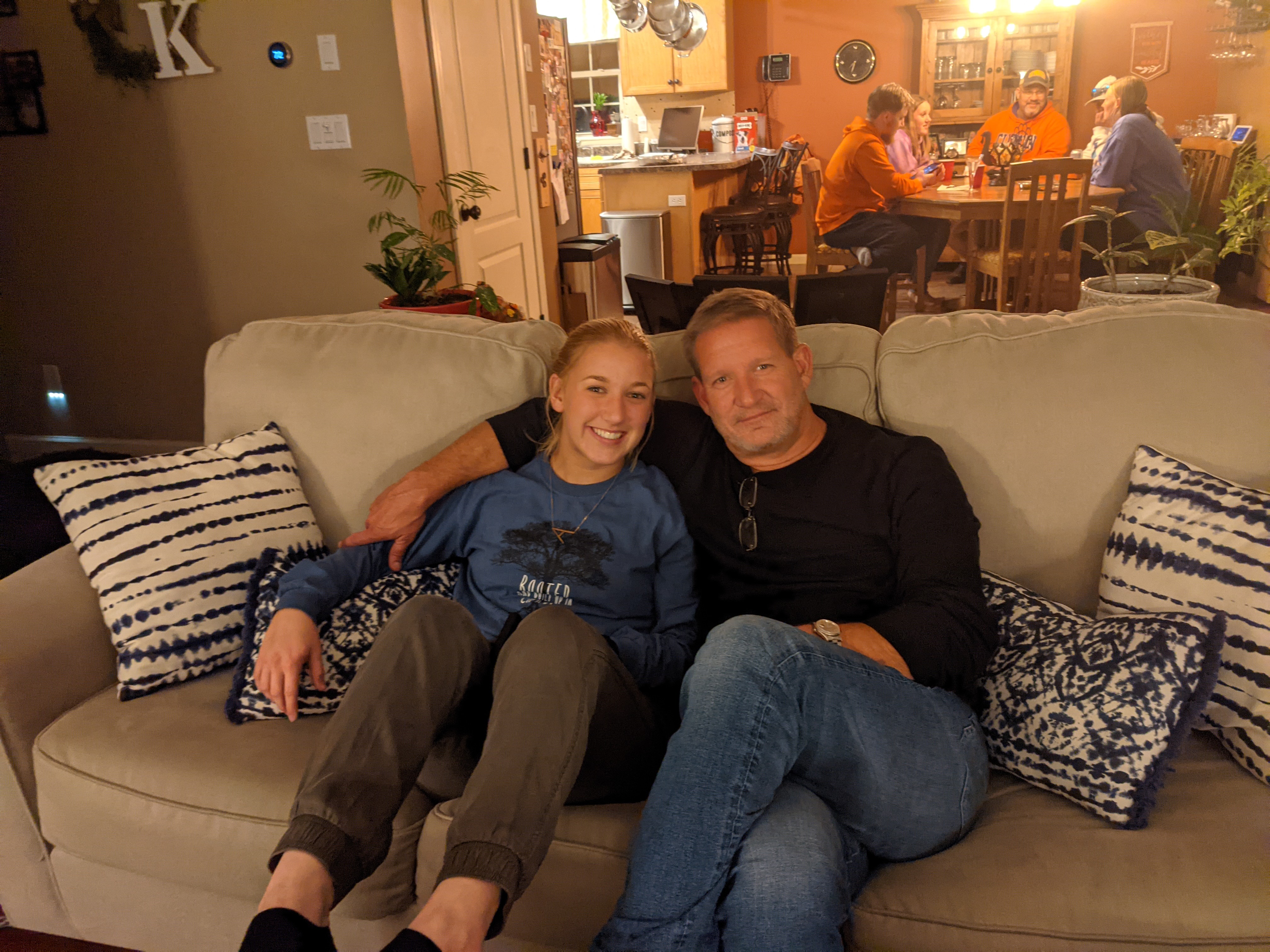 PXL 20211125 013328208