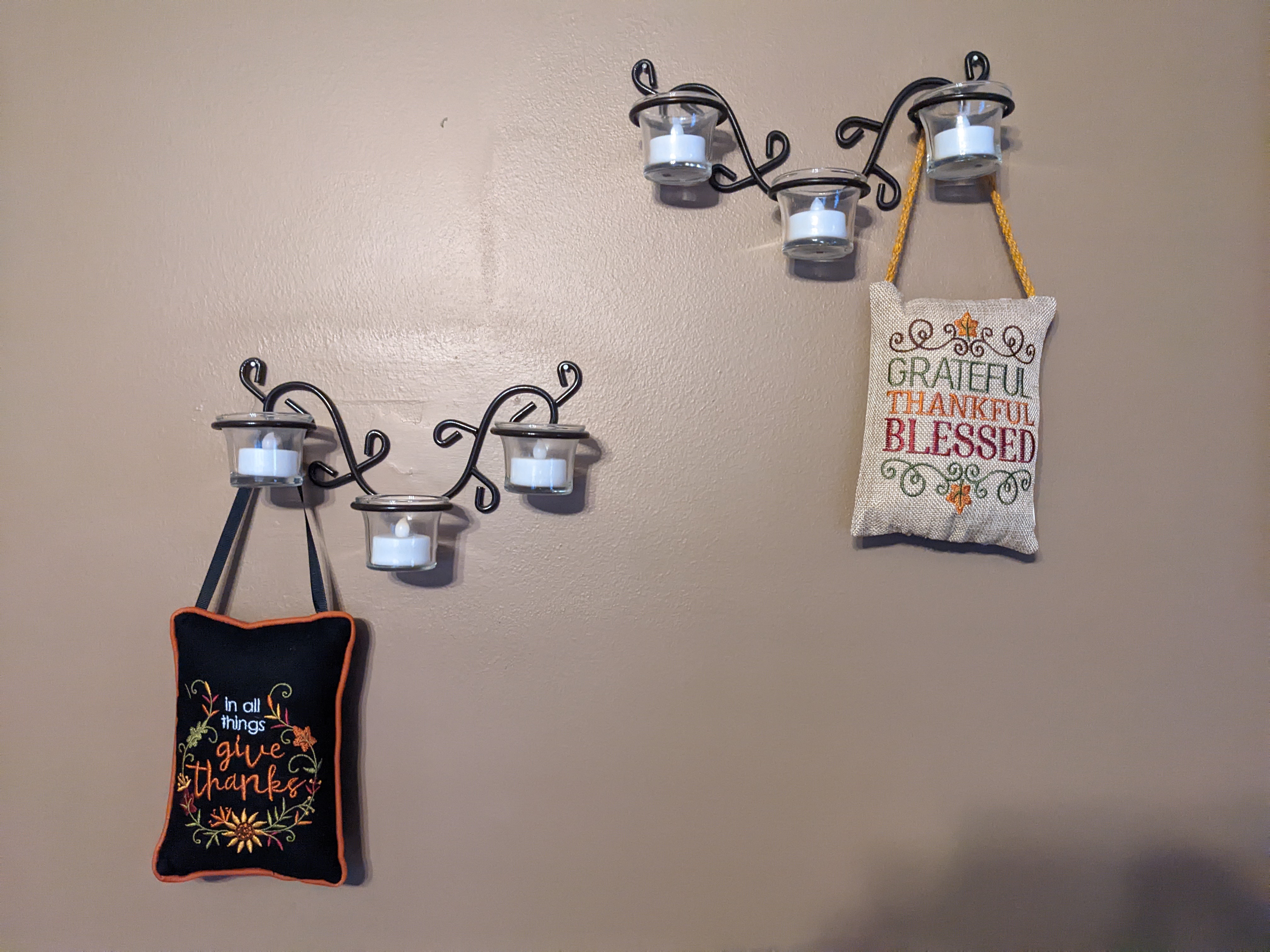 PXL 20221112 214508047