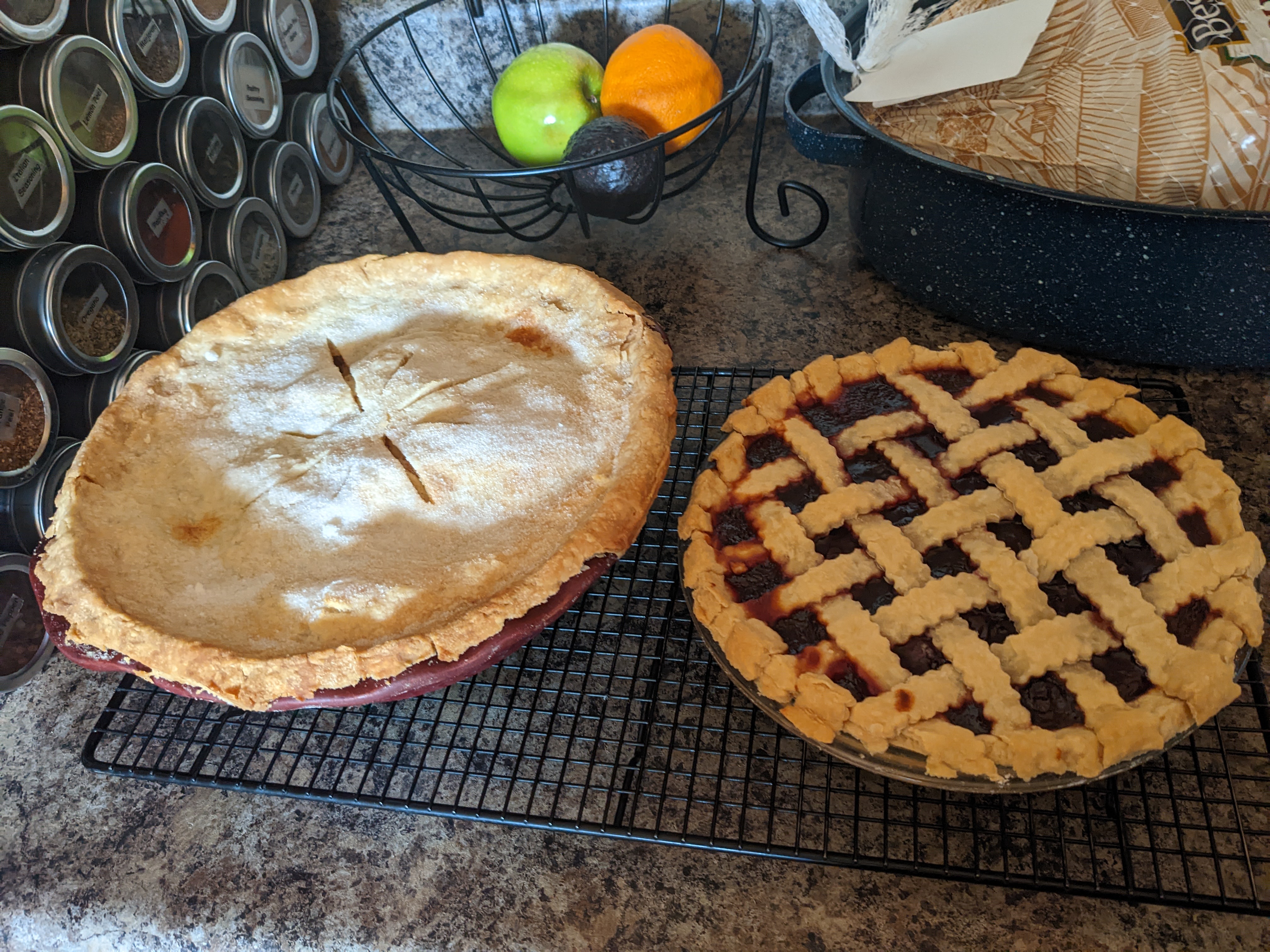 PXL 20221123 183106092