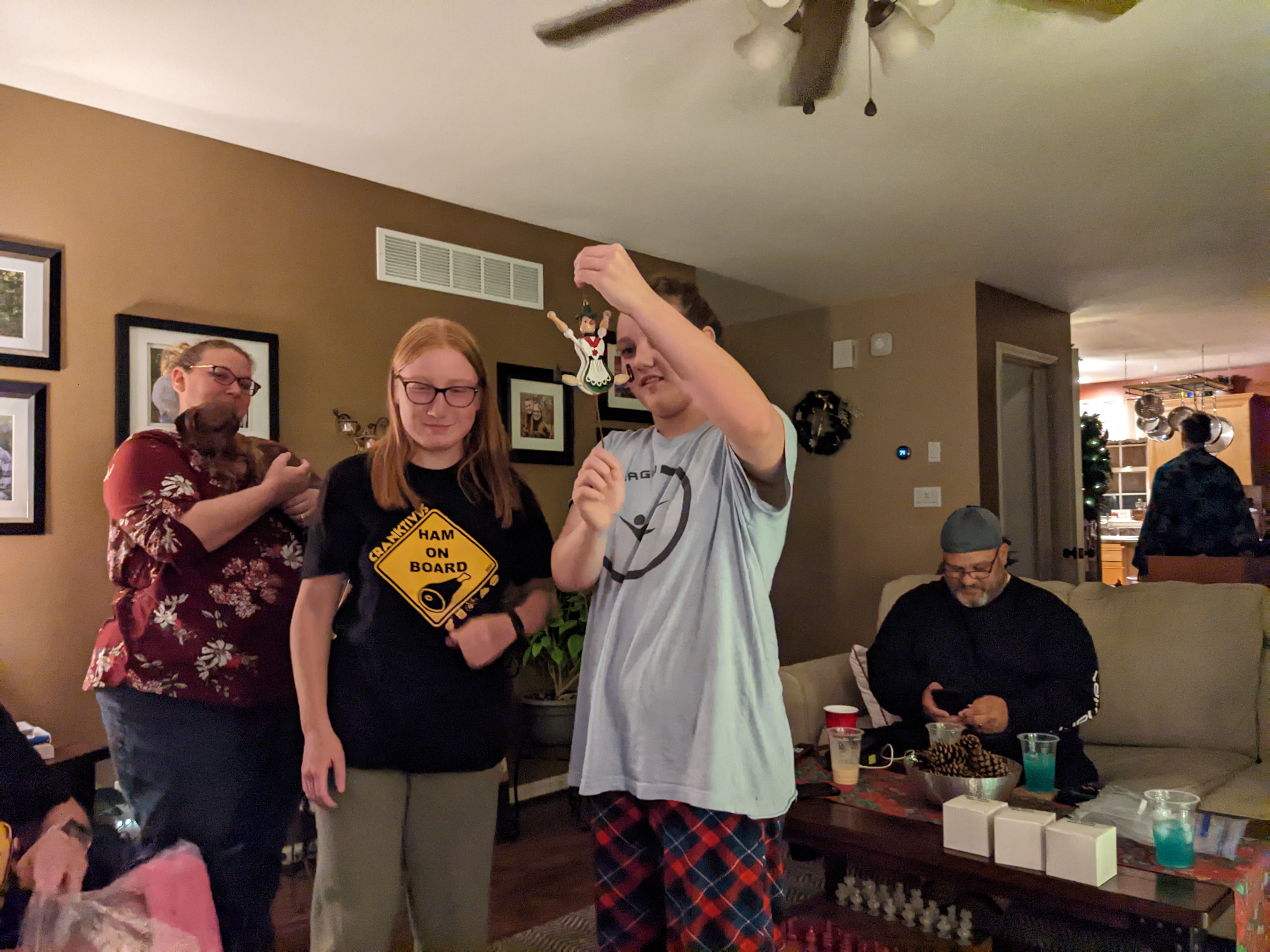 PXL 20221126 233653594