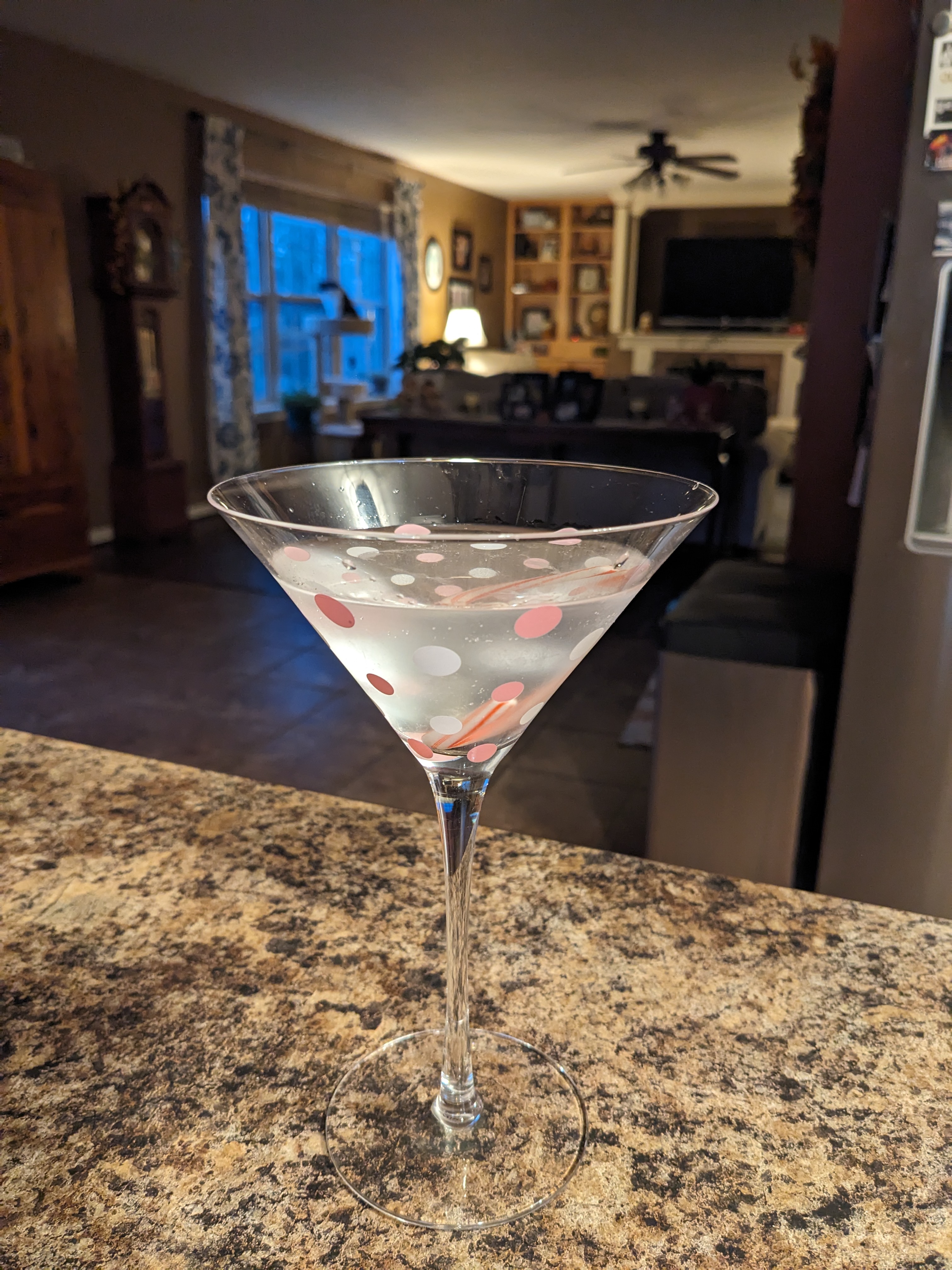 PXL 20231121 224425826