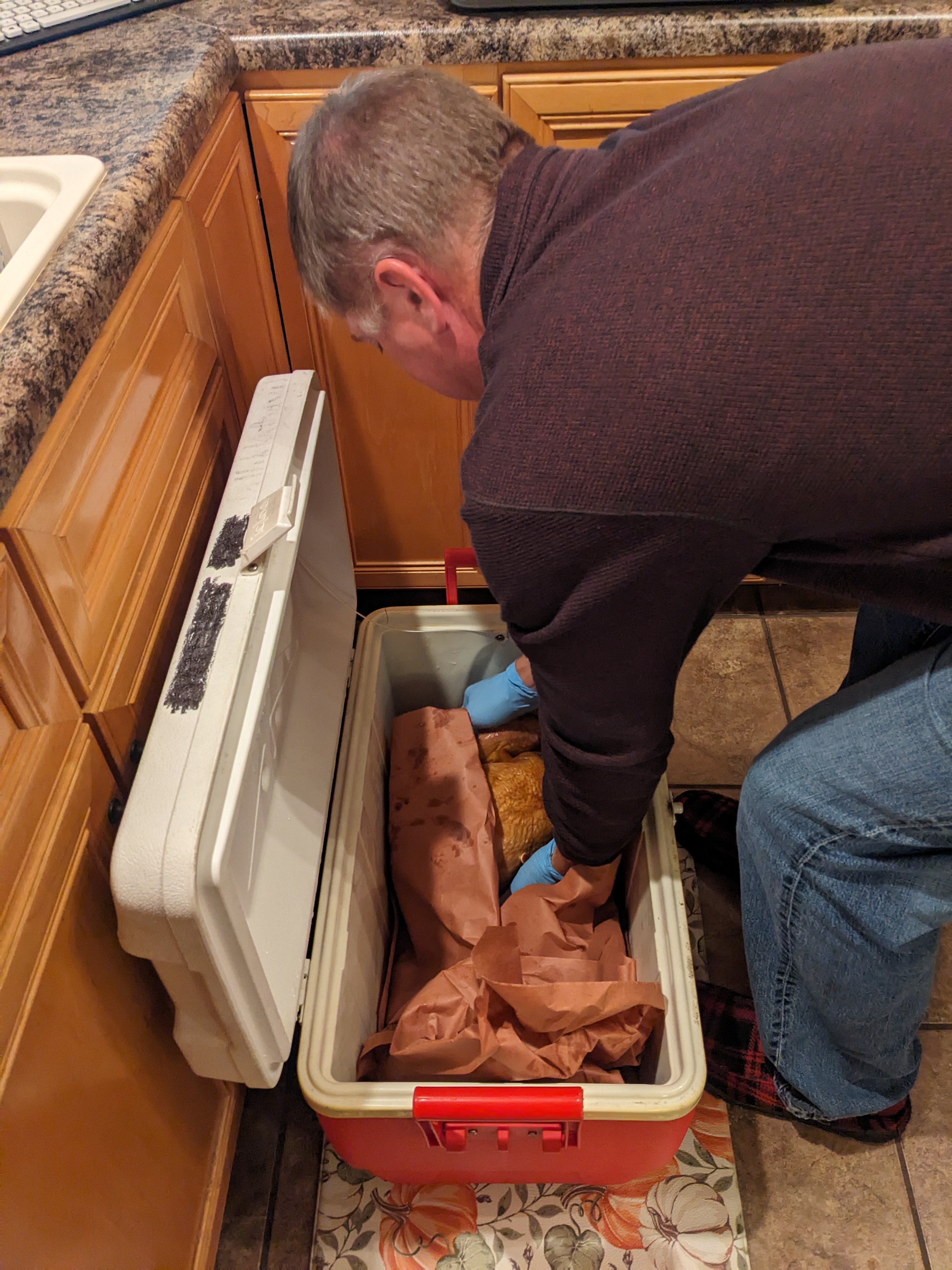 PXL 20231124 004231771