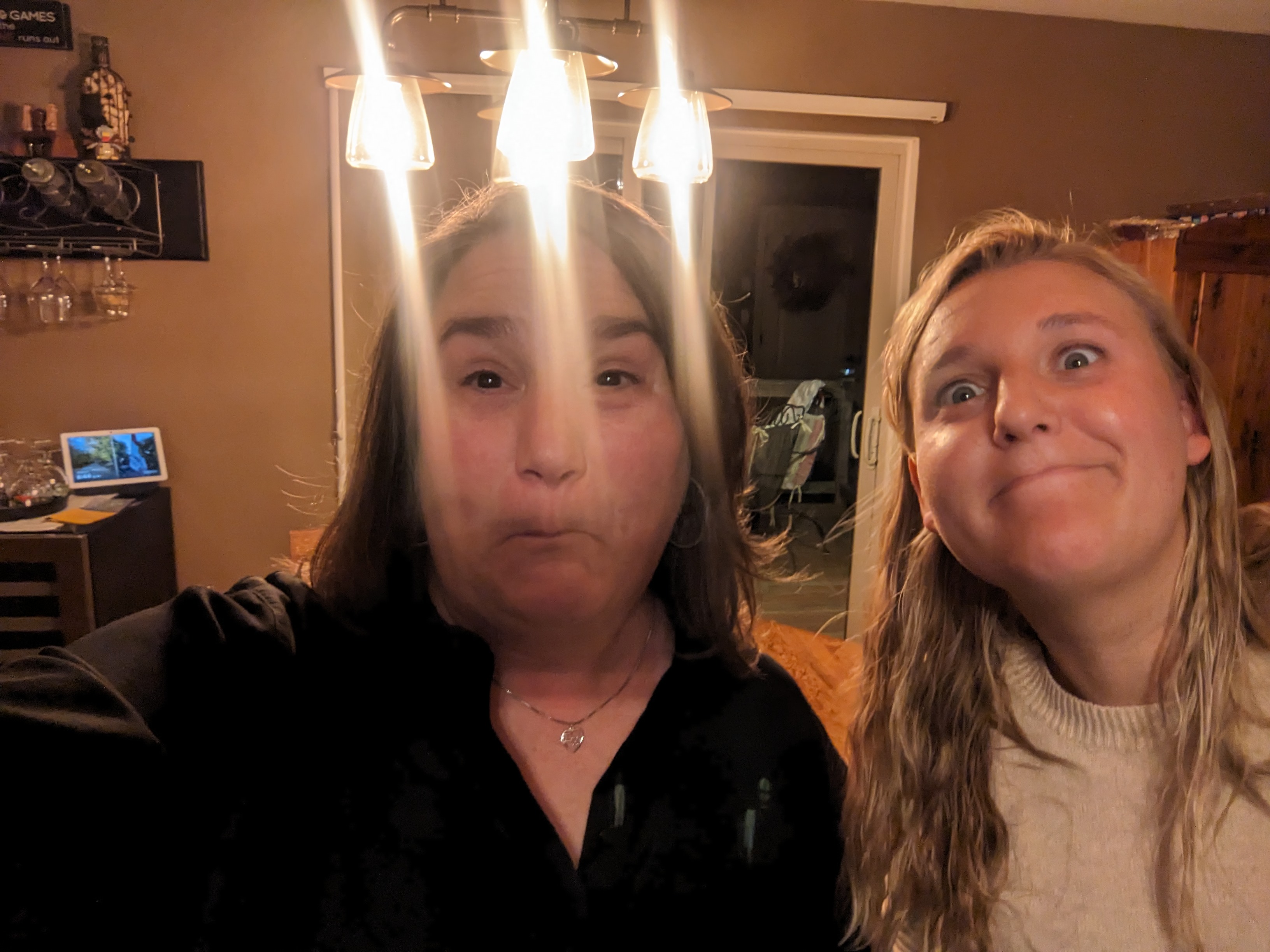 PXL 20231124 004400915