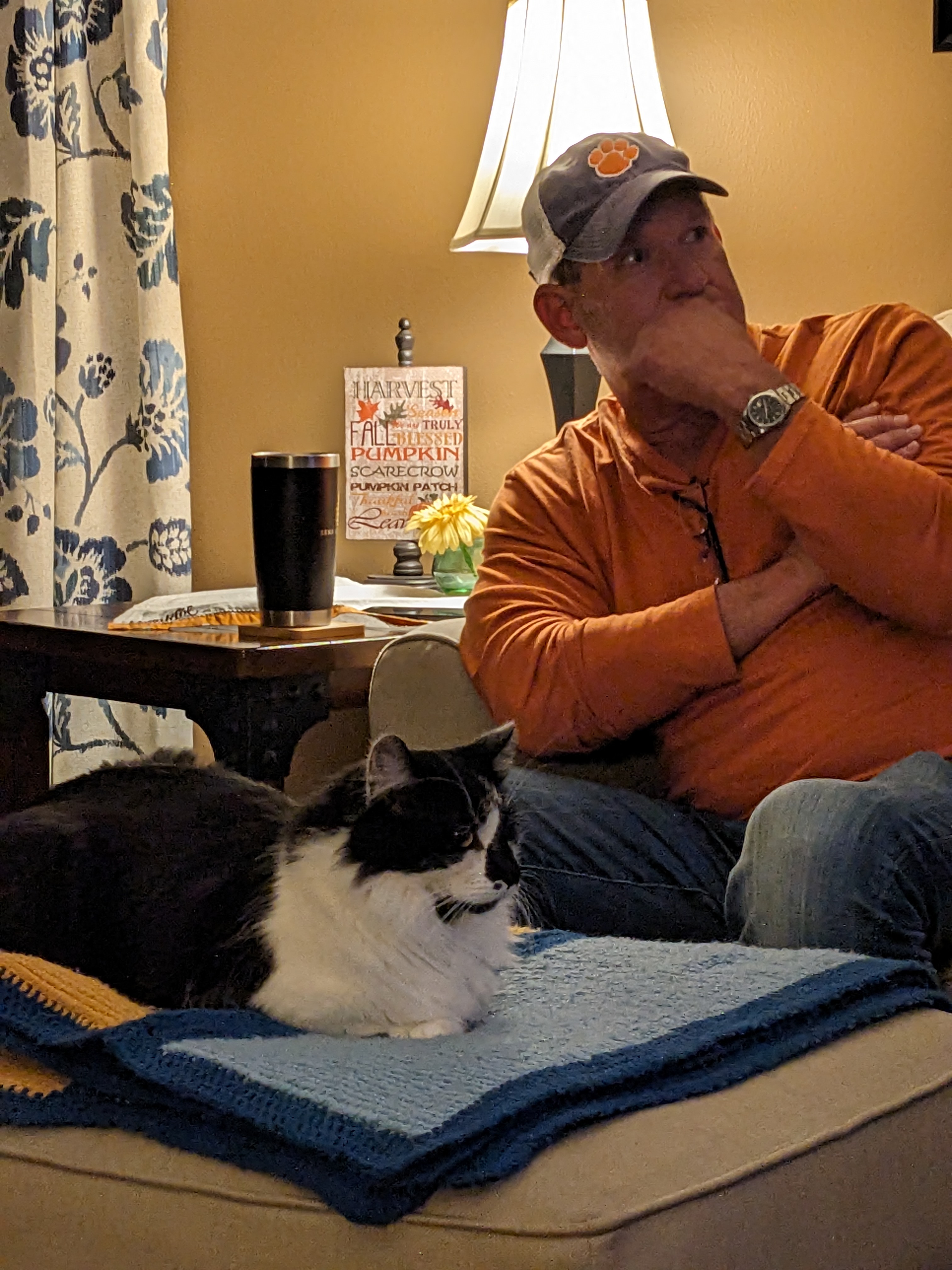 PXL 20231125 031827728.MP