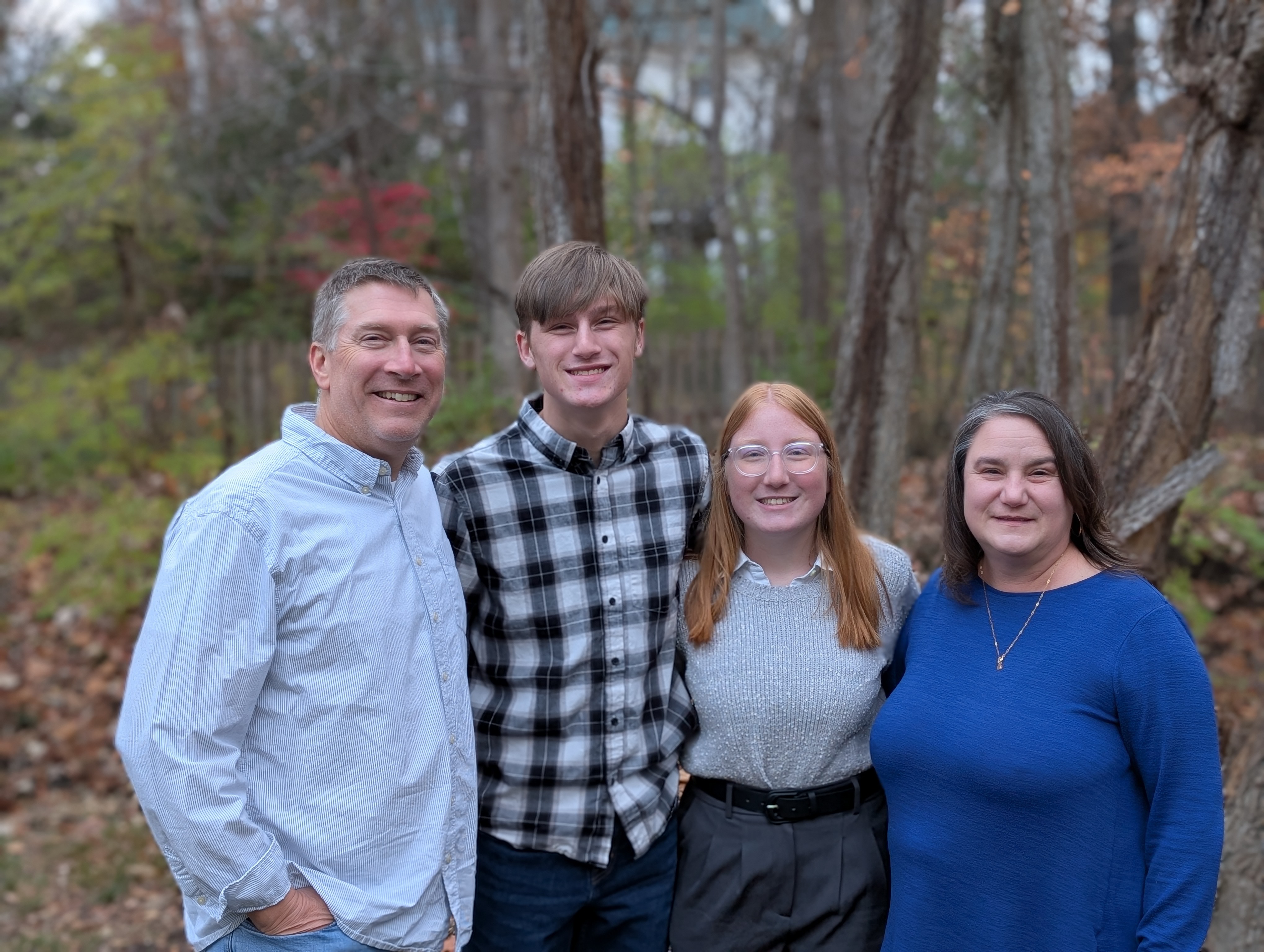 PXL 20241128 221604425.PORTRAIT