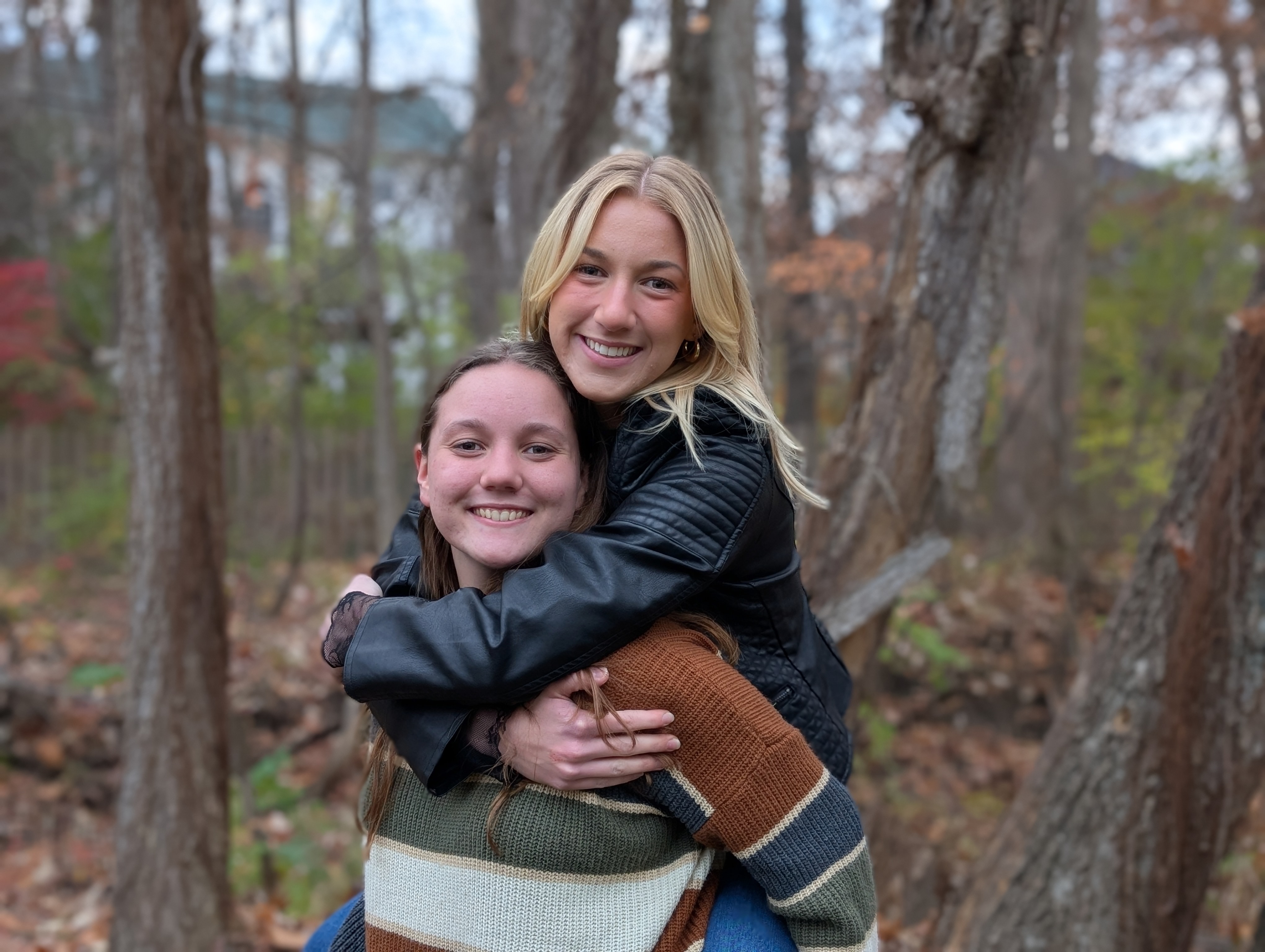 PXL 20241128 221805932.PORTRAIT