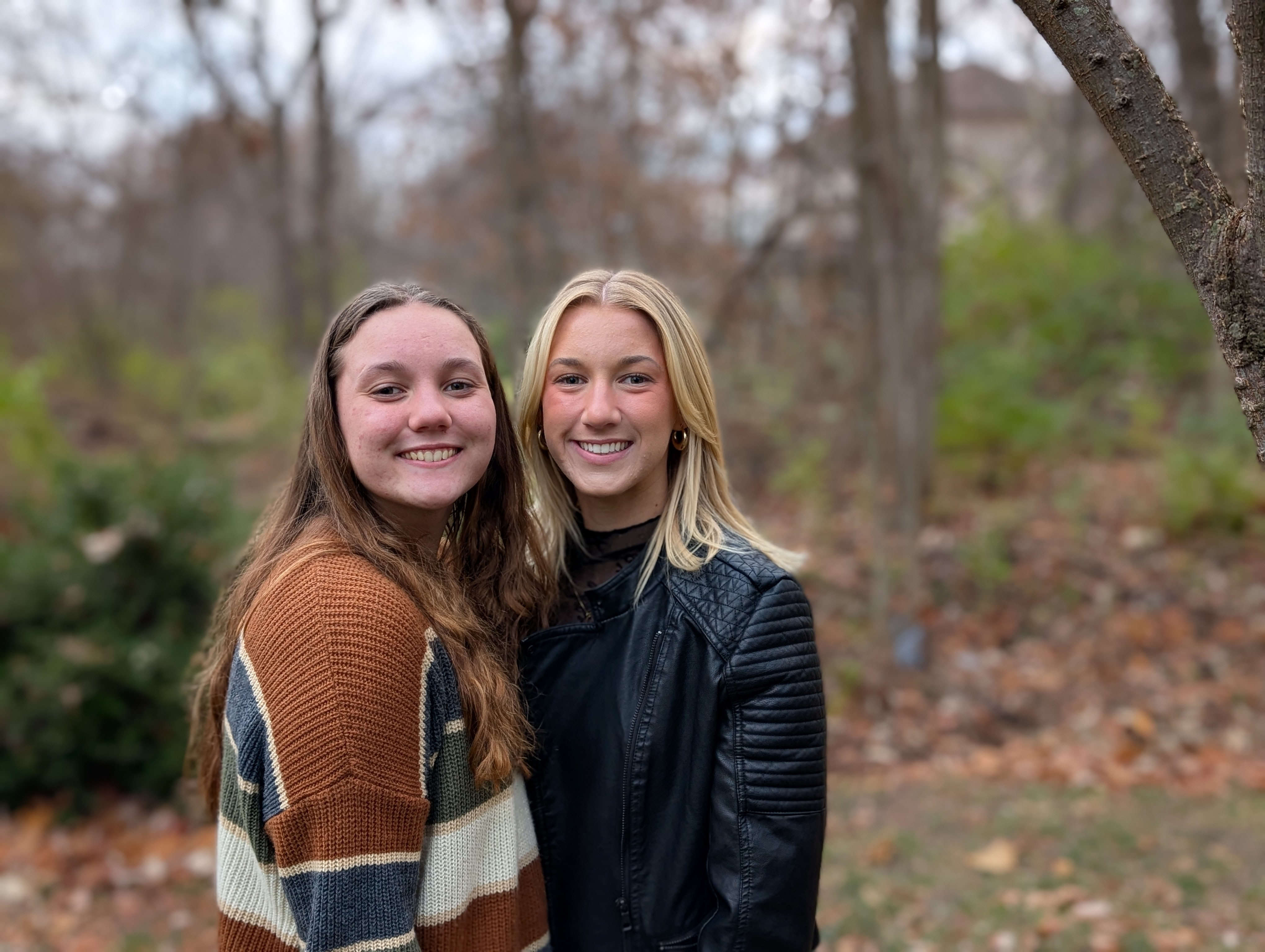 PXL 20241128 222101473.PORTRAIT