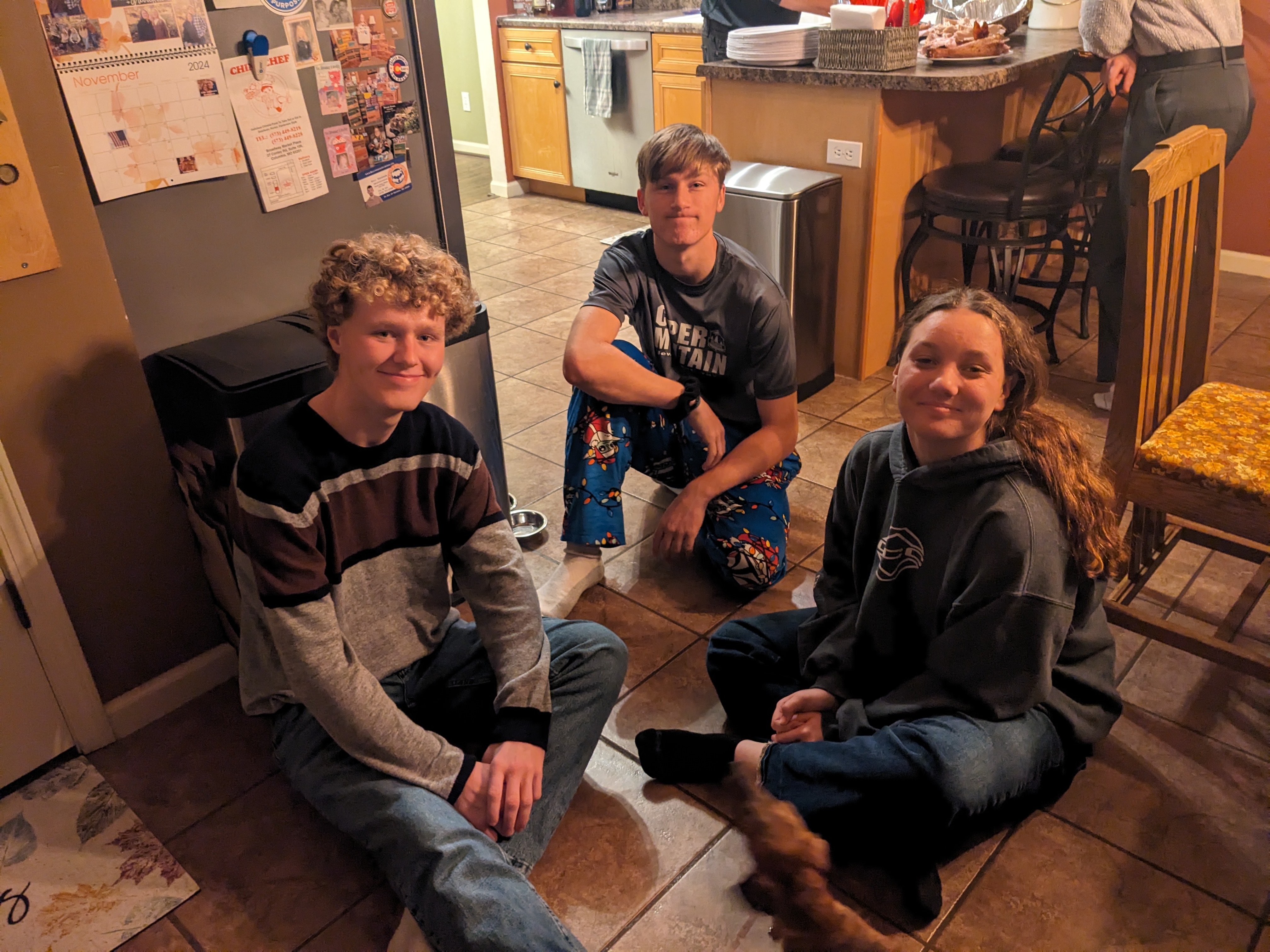 PXL 20241128 234545214