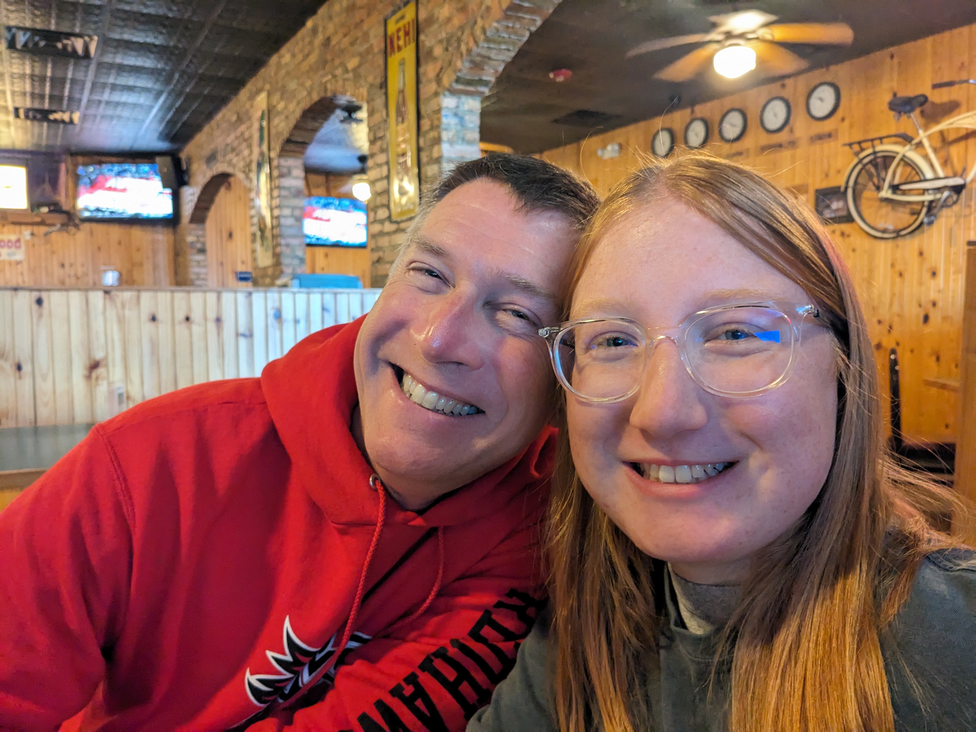 PXL 20241129 215631956