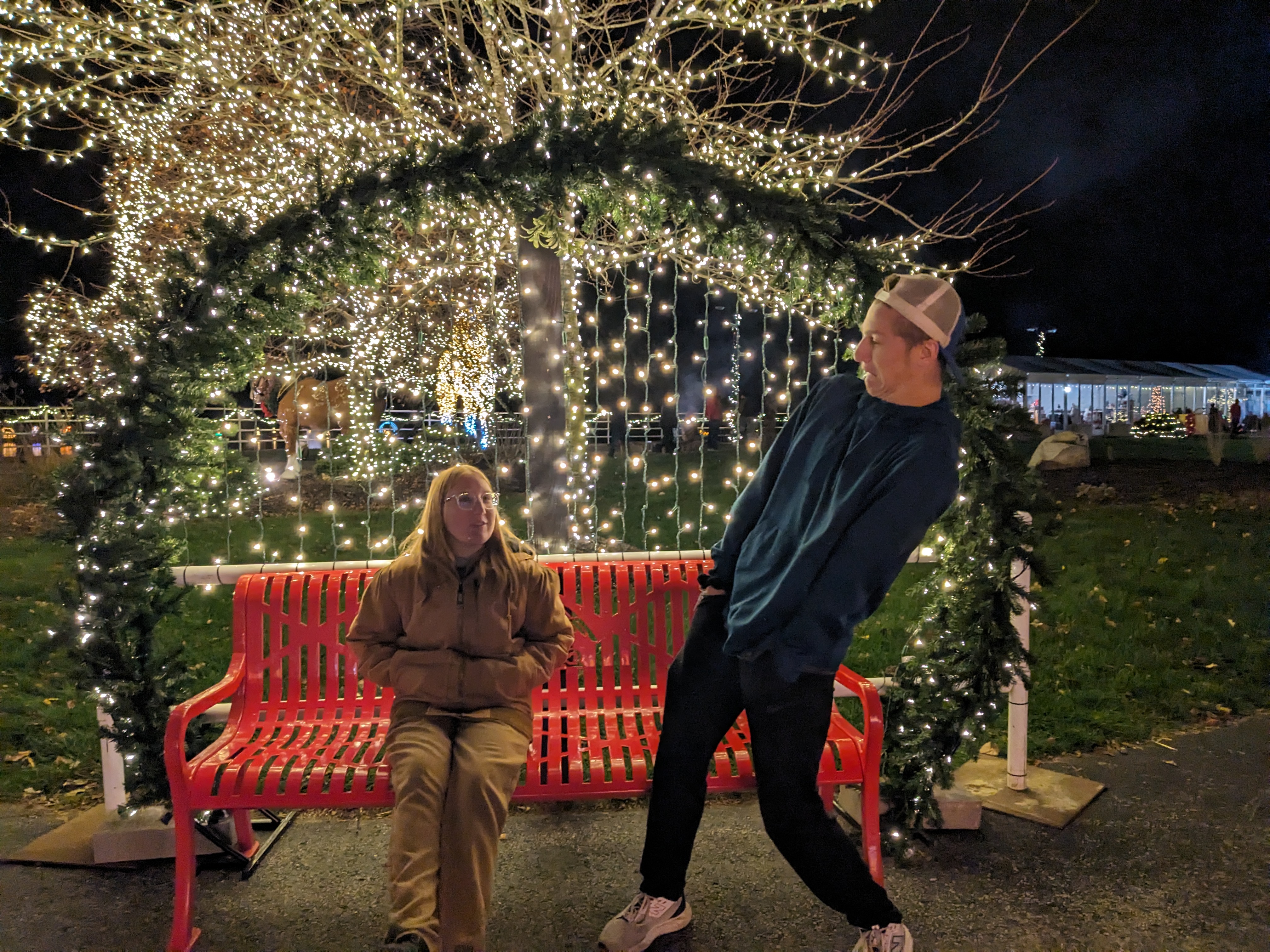 PXL 20241130 010404971