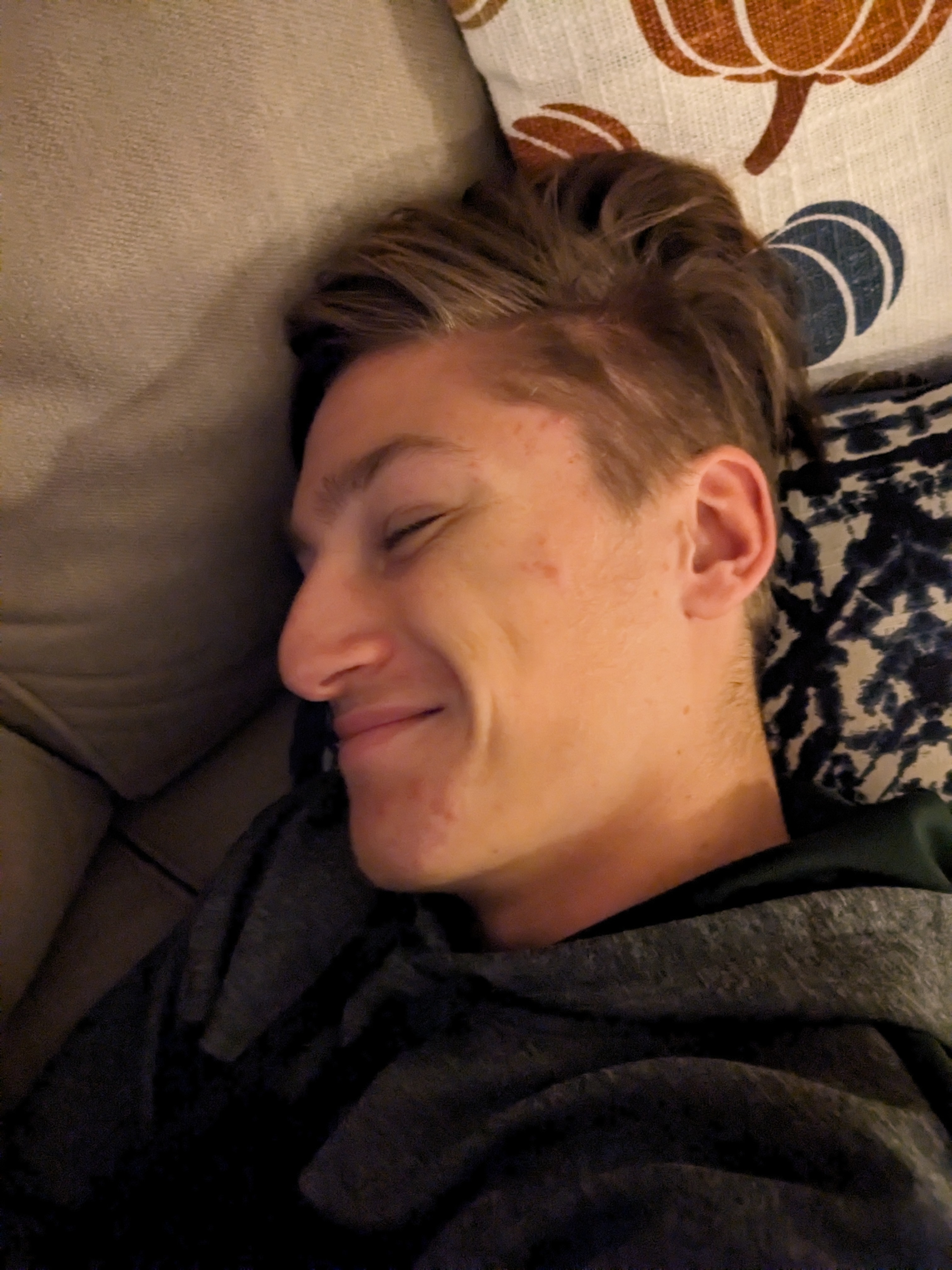 PXL 20231101 003713544