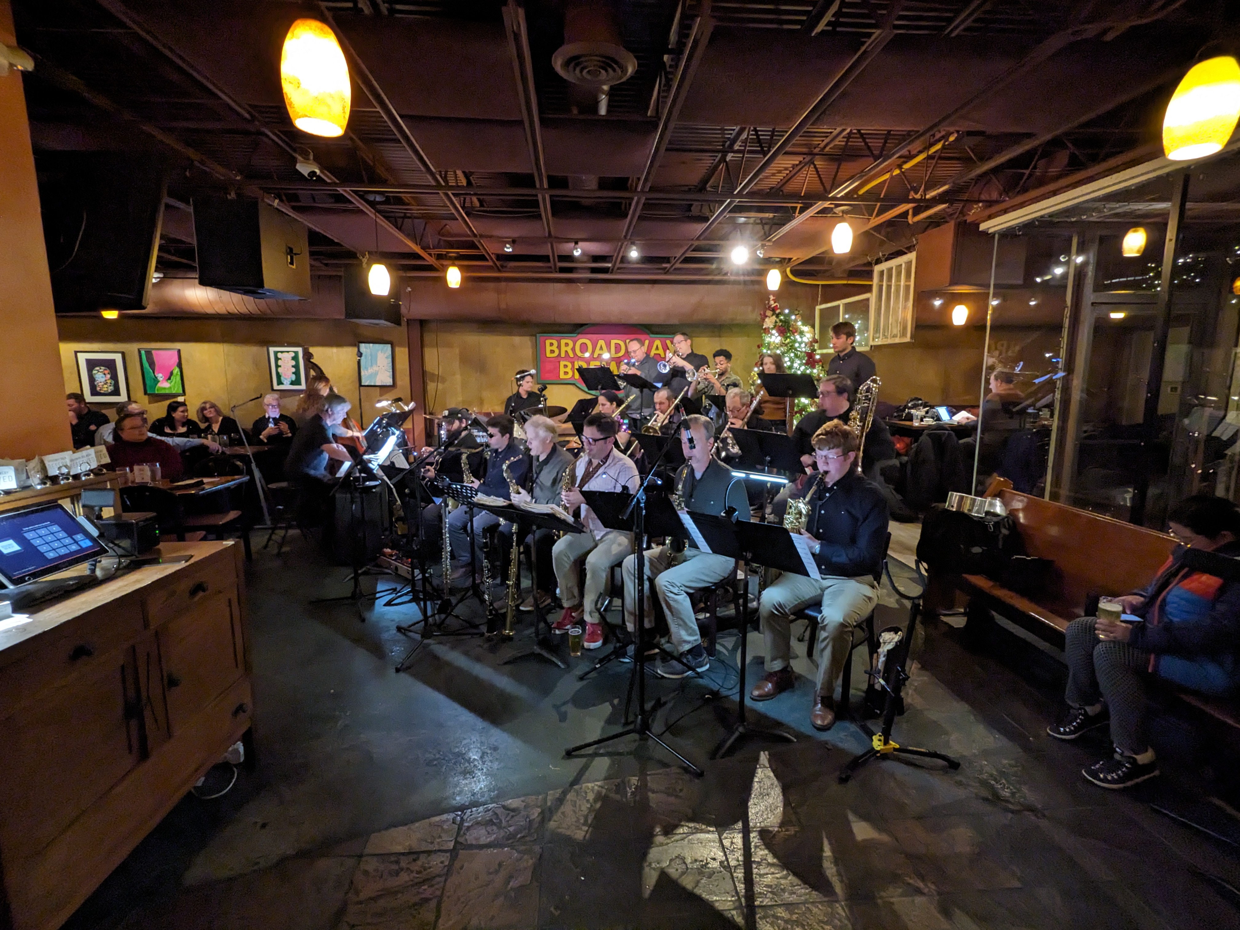 PXL 20240101 040412310.MP