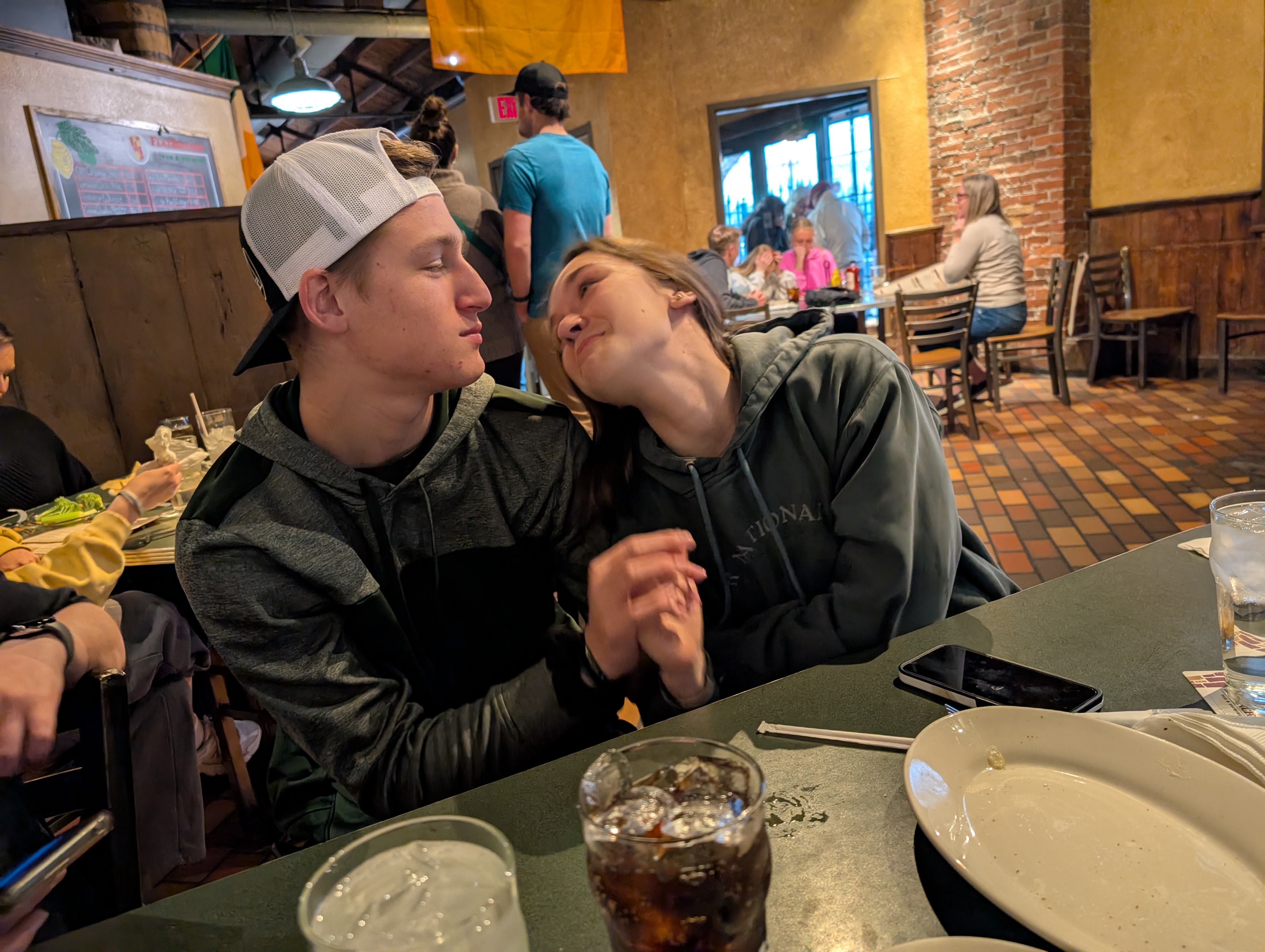 PXL 20250315 232448769