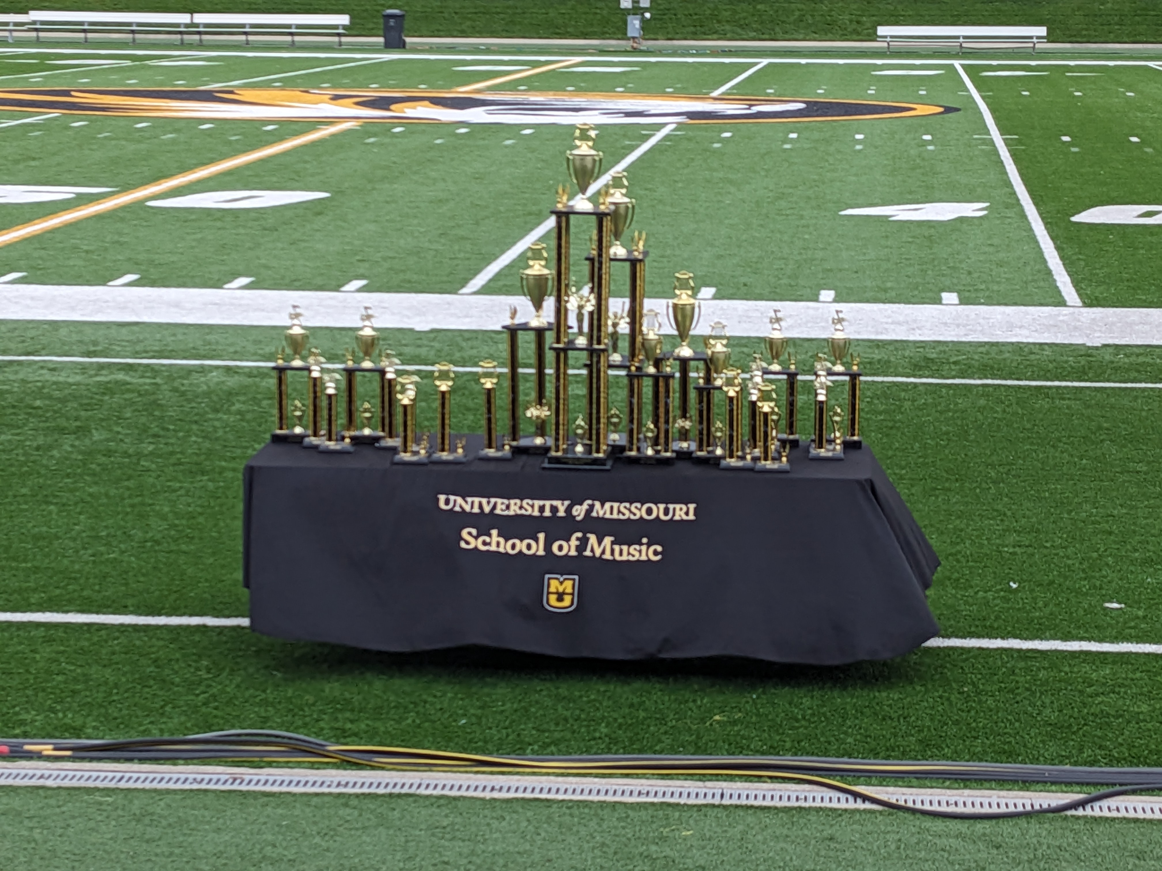 PXL 20231014 212135724