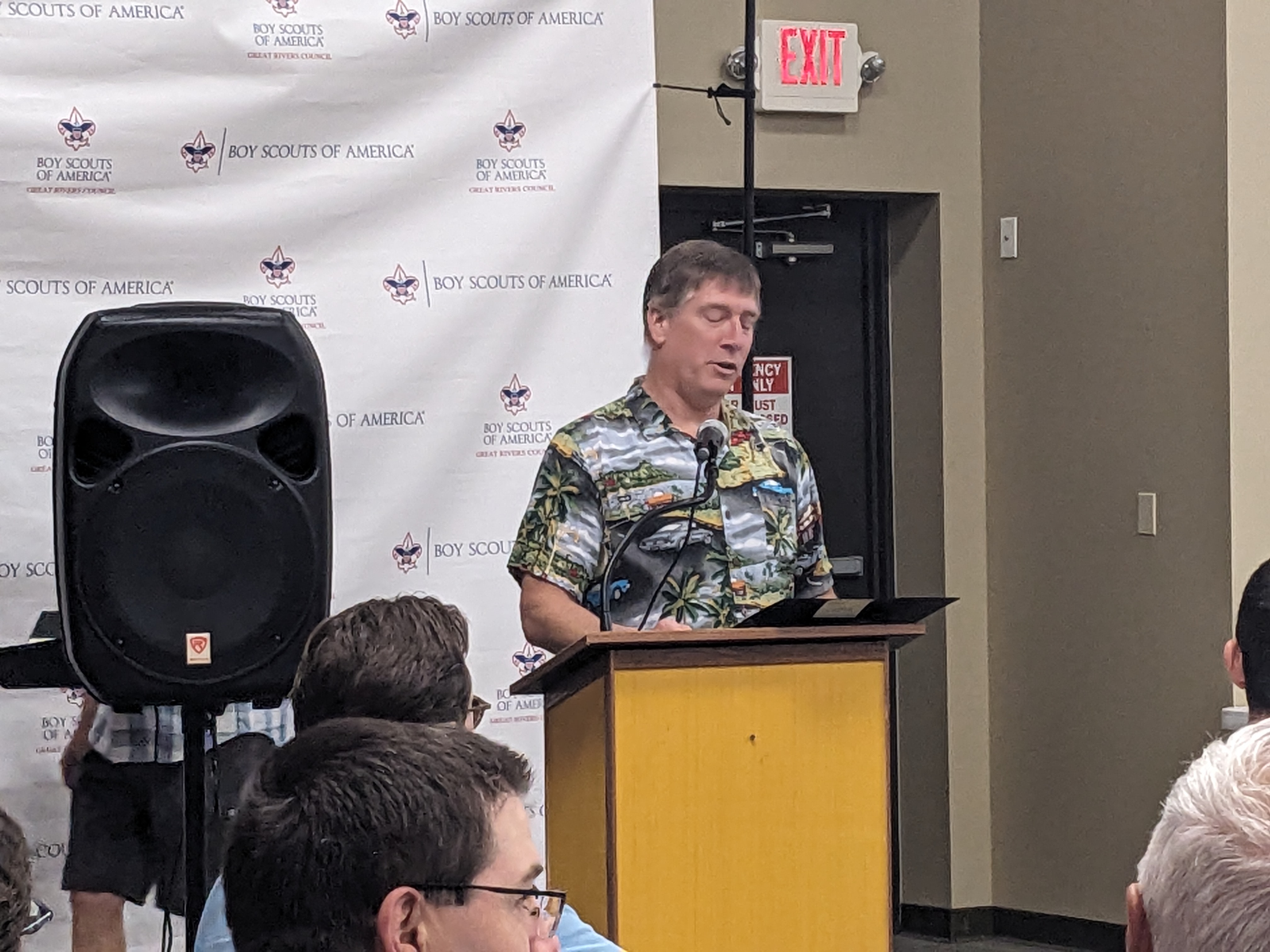 PXL 20240516 003435652