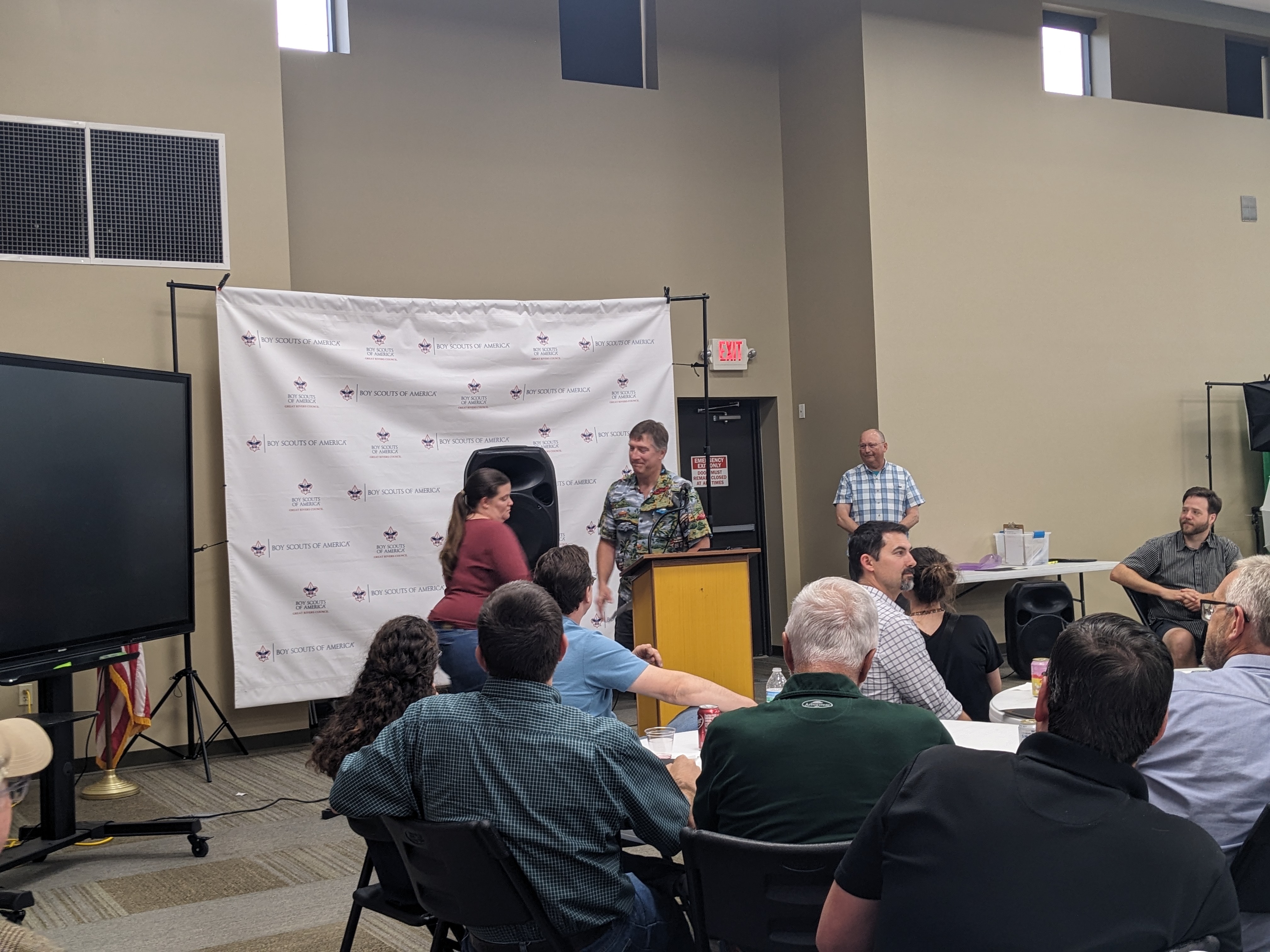 PXL 20240516 003516794