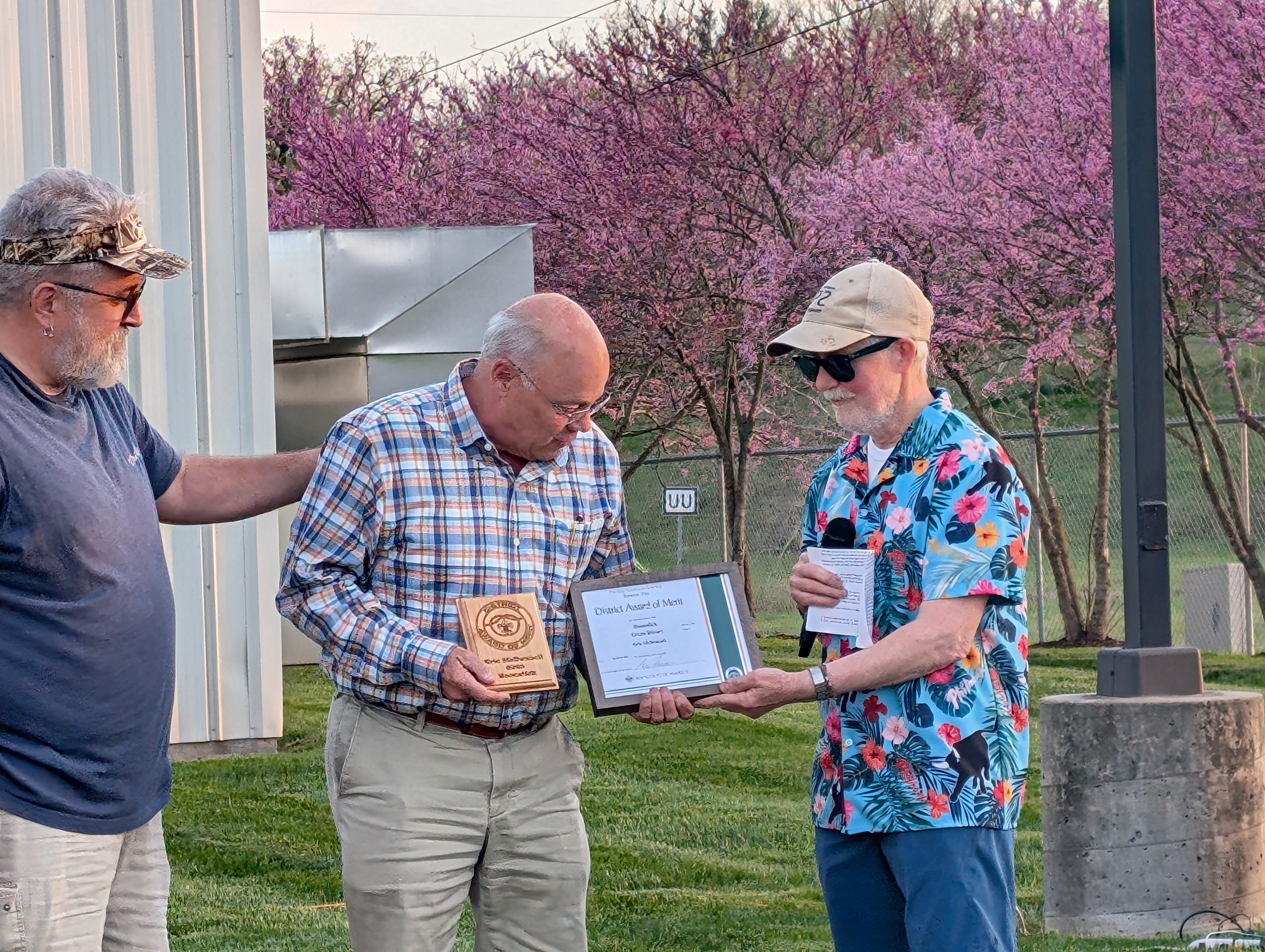 PXL 20250417 001800633