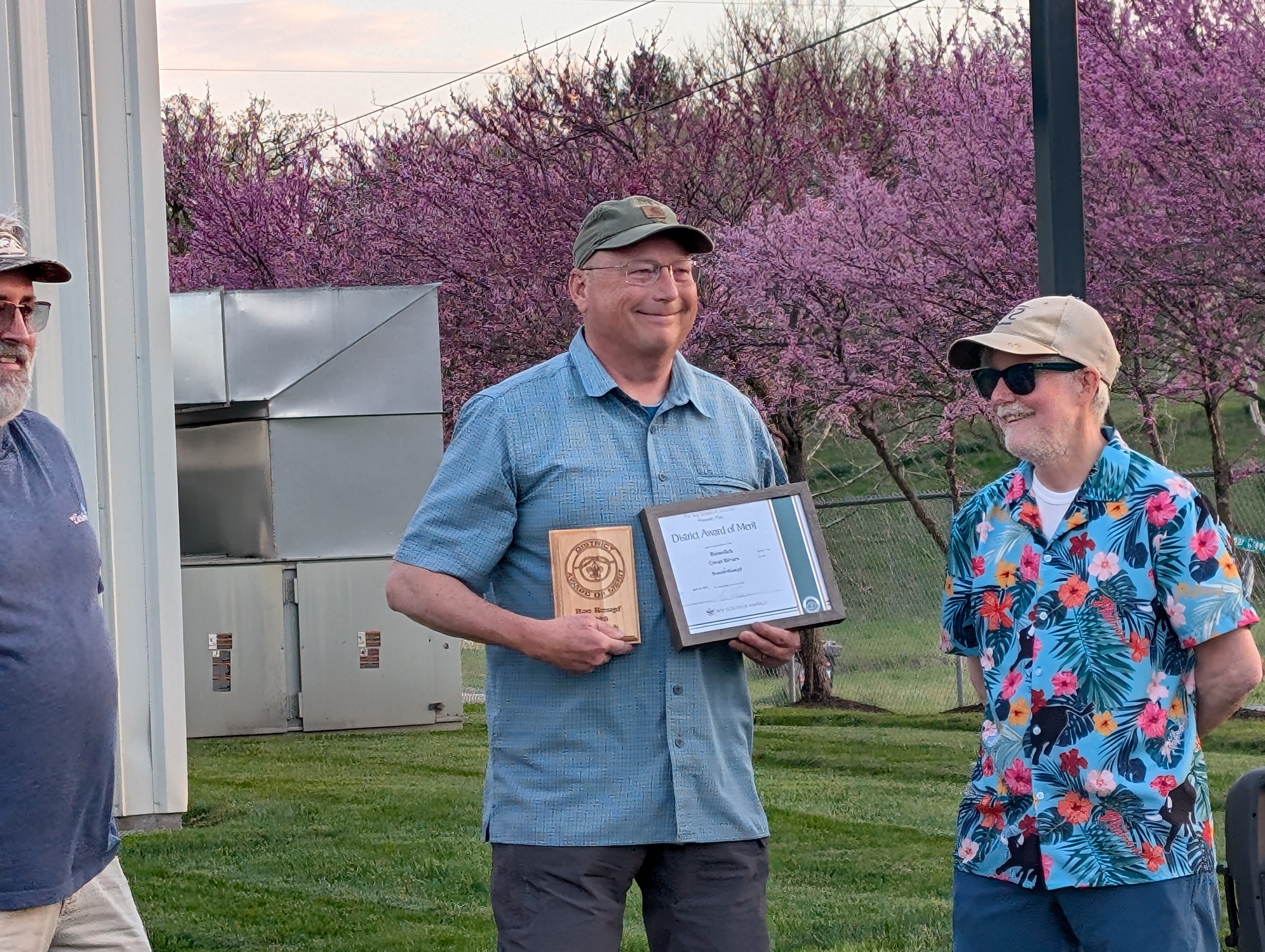 PXL 20250417 002033623