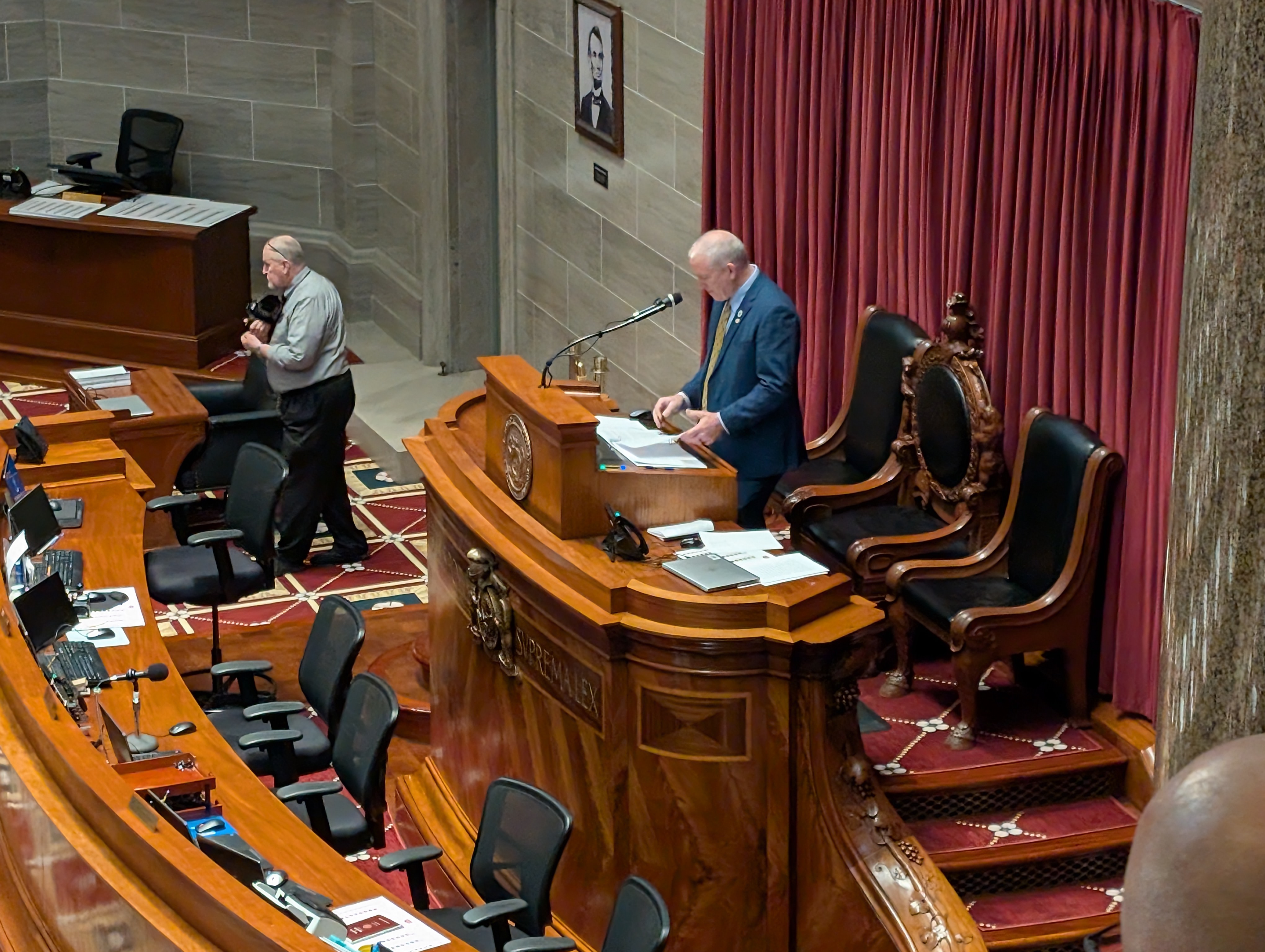 PXL 20250217 180621090