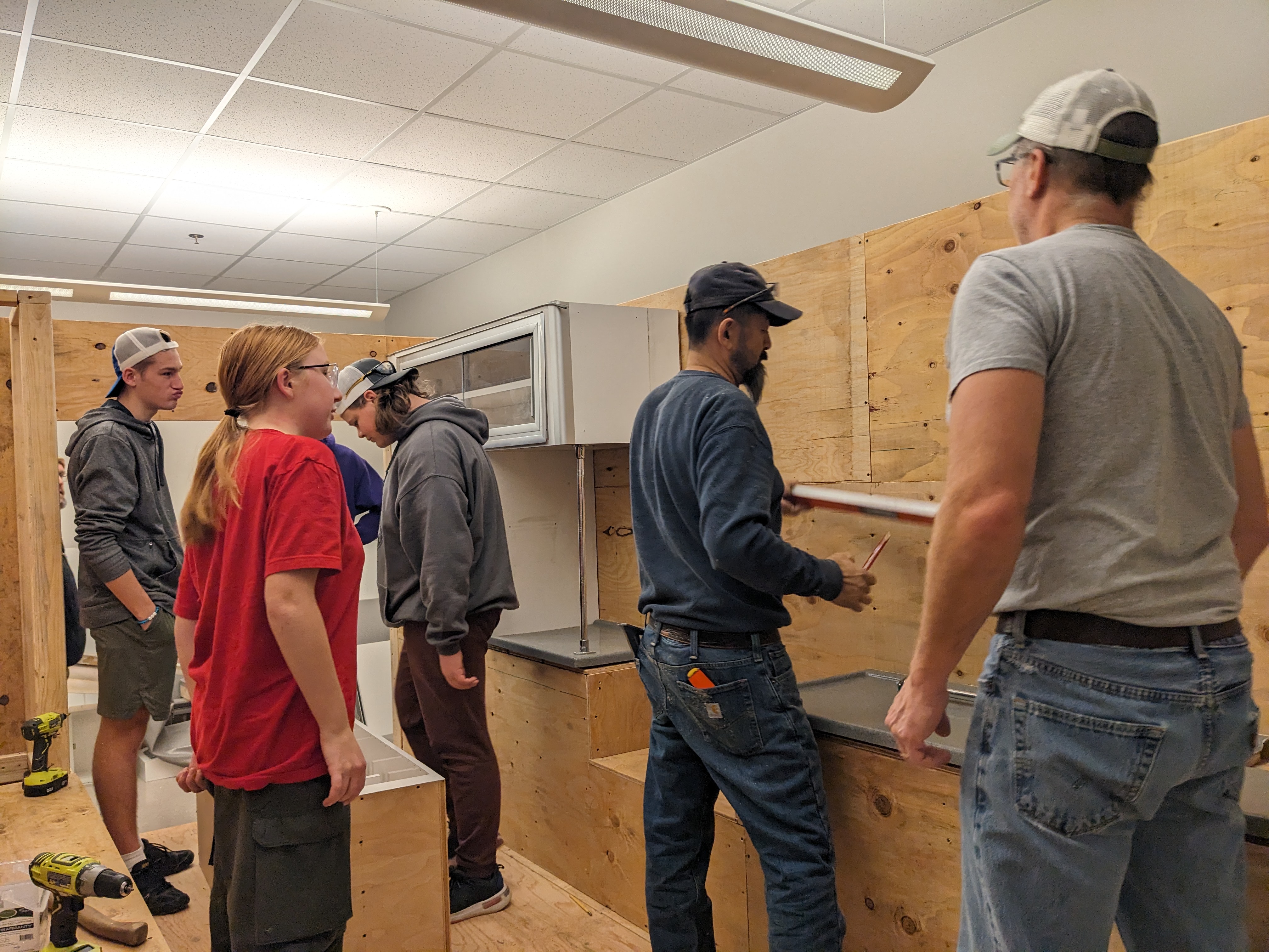 PXL 20231229 200638909