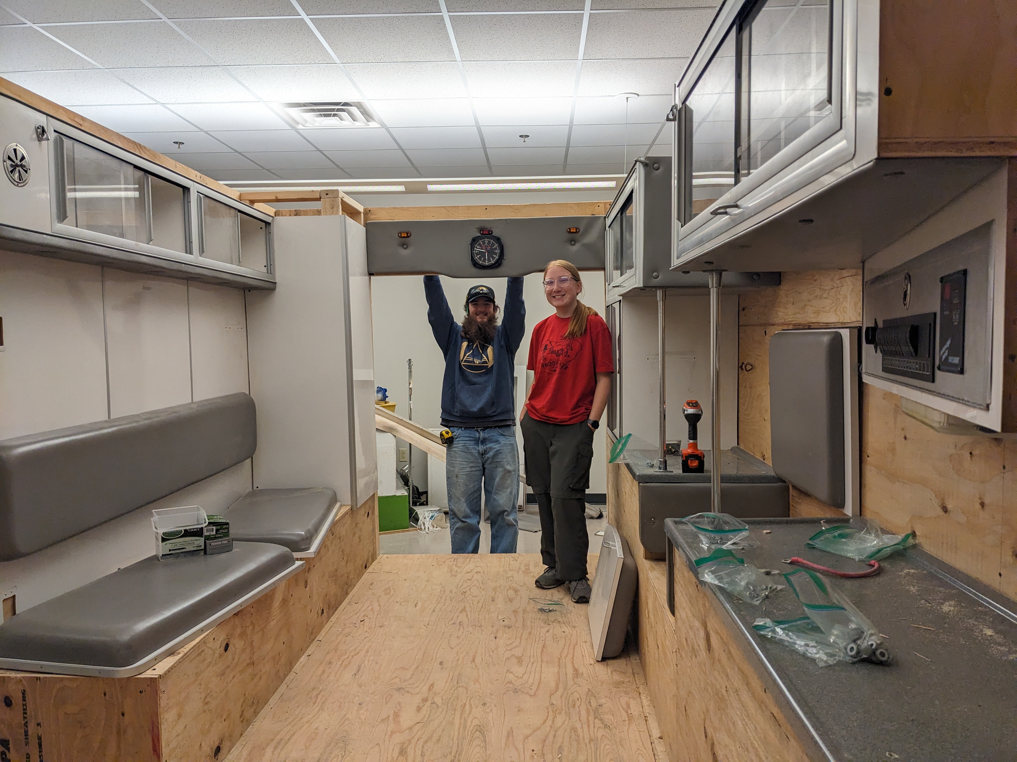 PXL 20231229 220223609