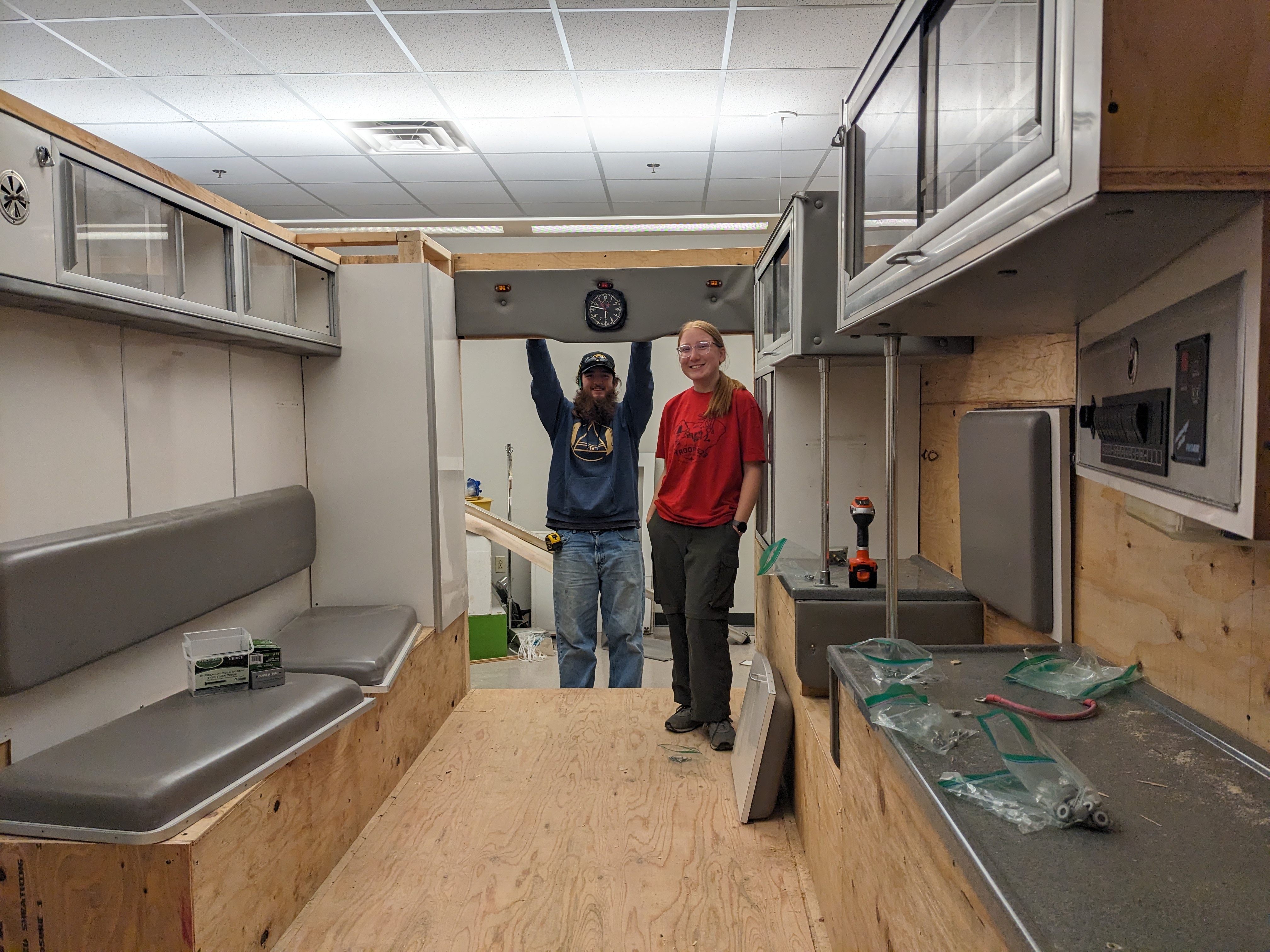 PXL 20231229 220224794