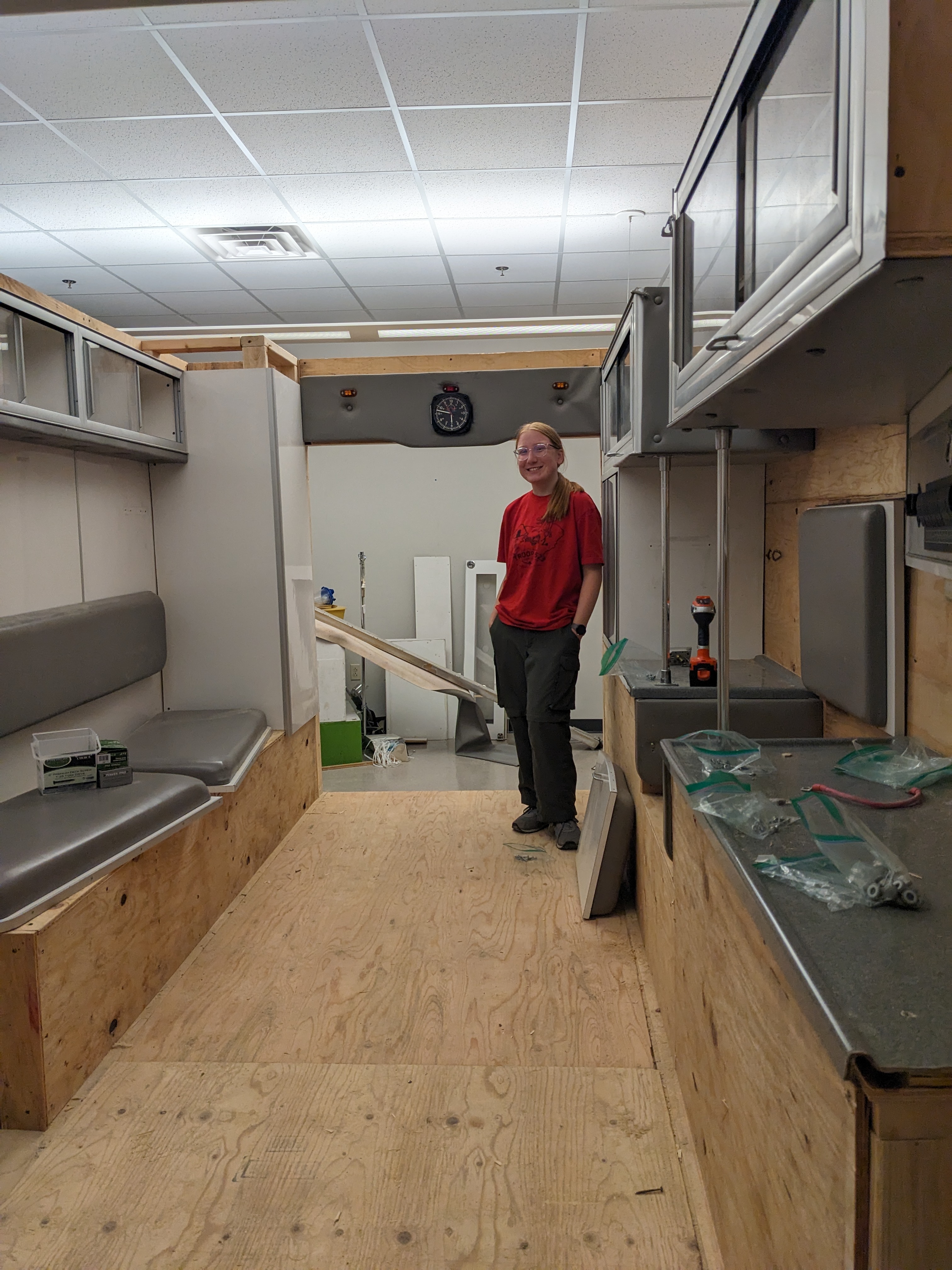 PXL 20231229 220229145