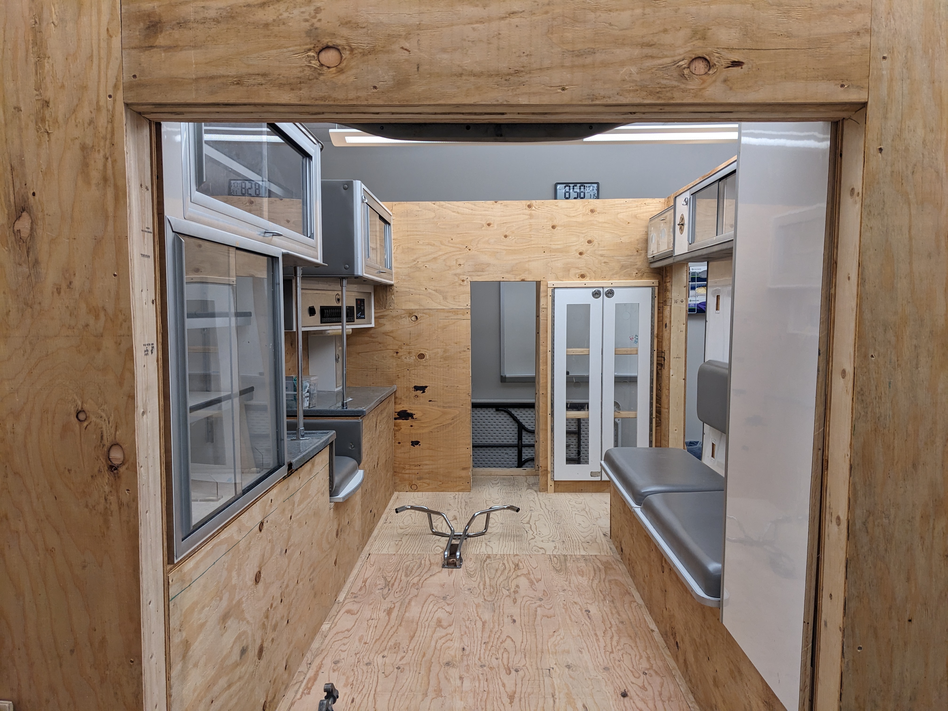 PXL 20240116 025759077