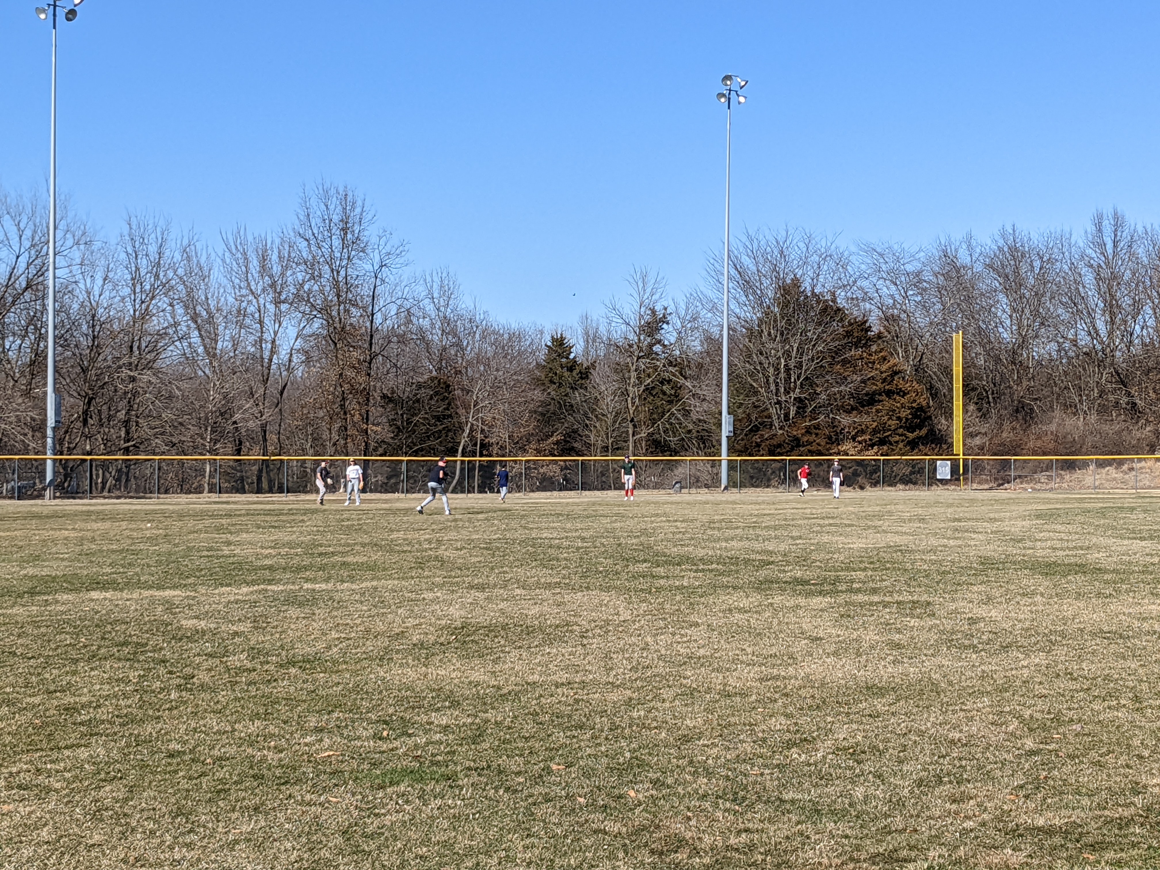 PXL 20220313 211807368