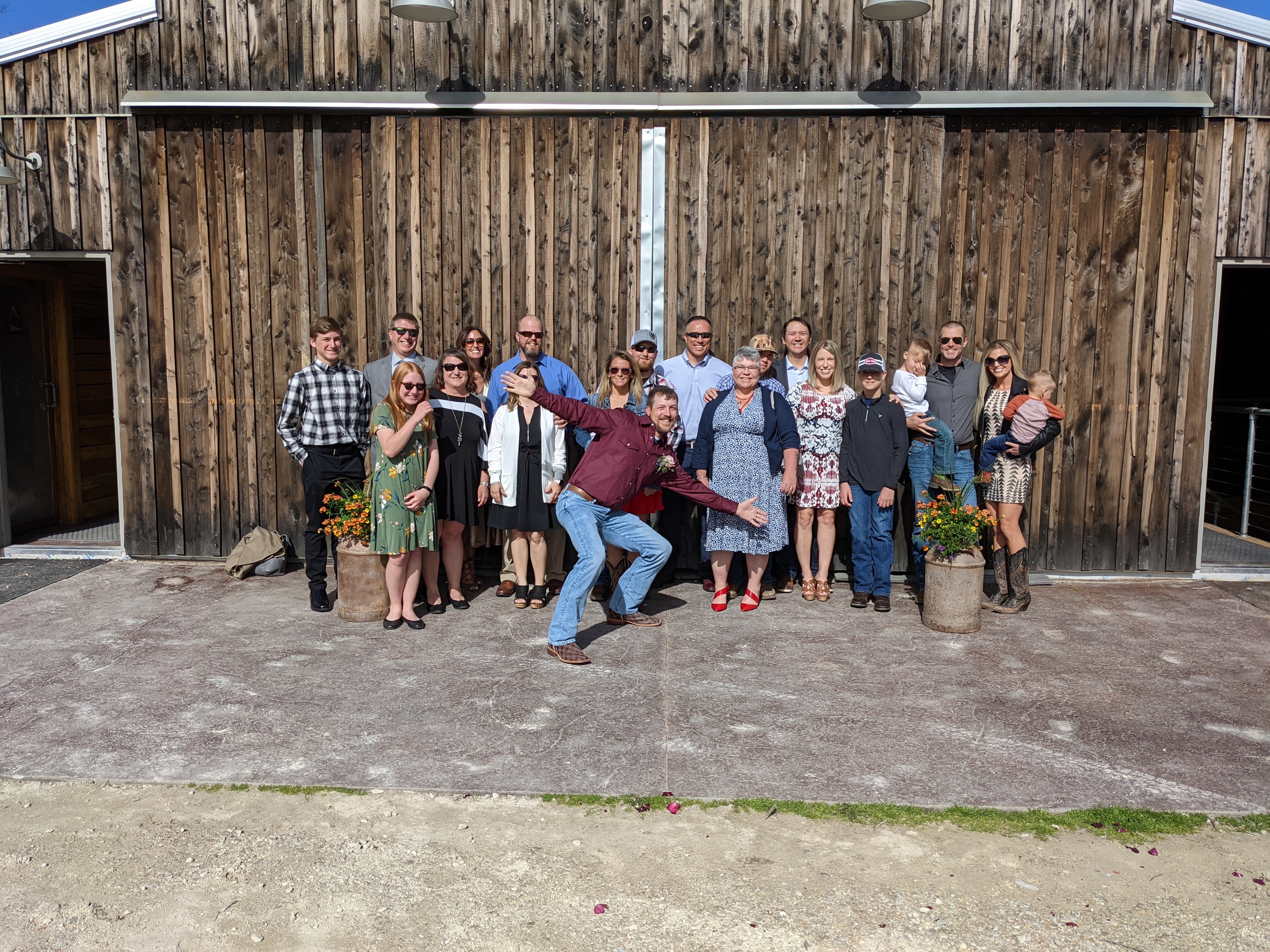 PXL 20220409 212120515