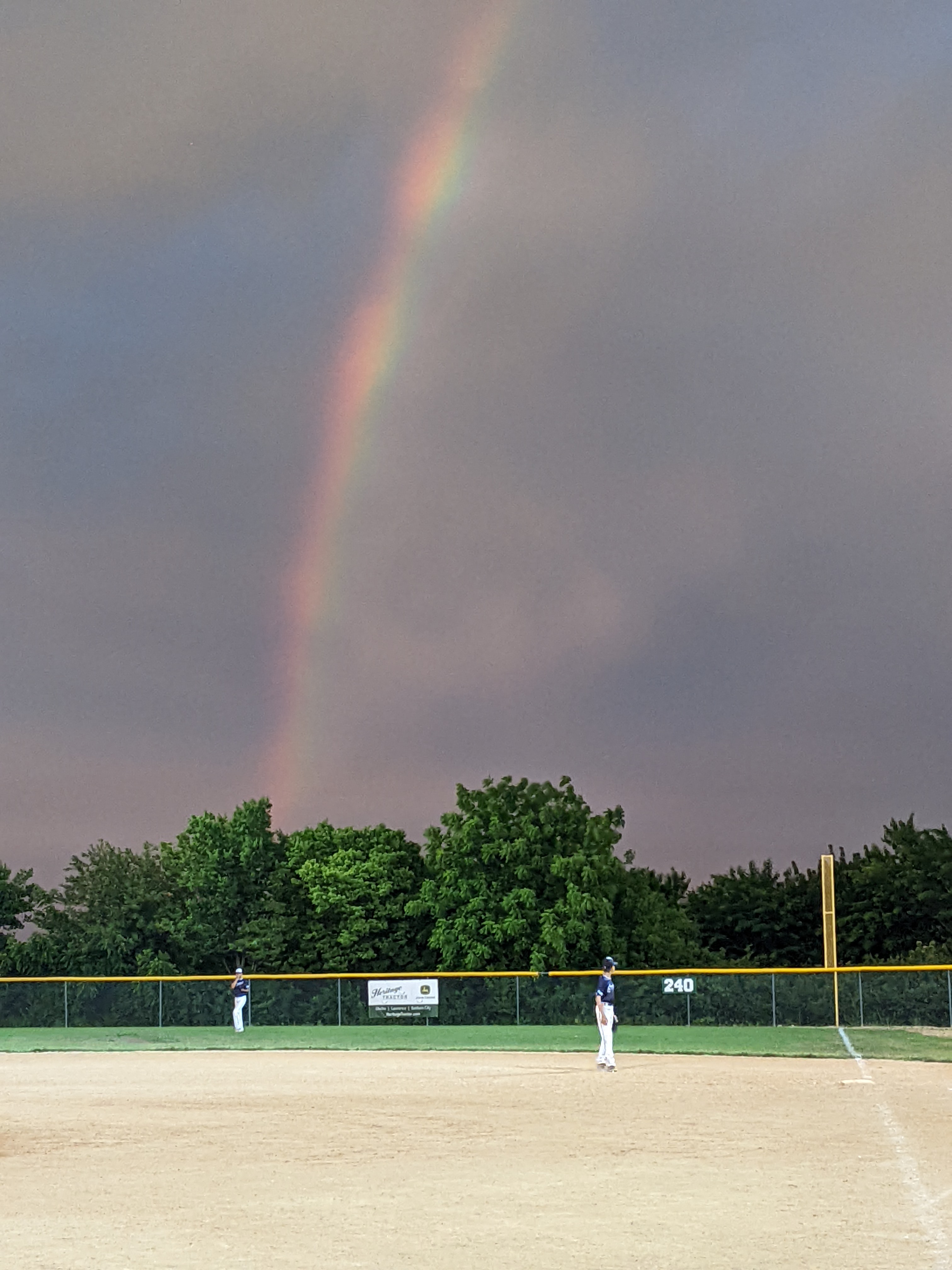 PXL 20220612 013408406