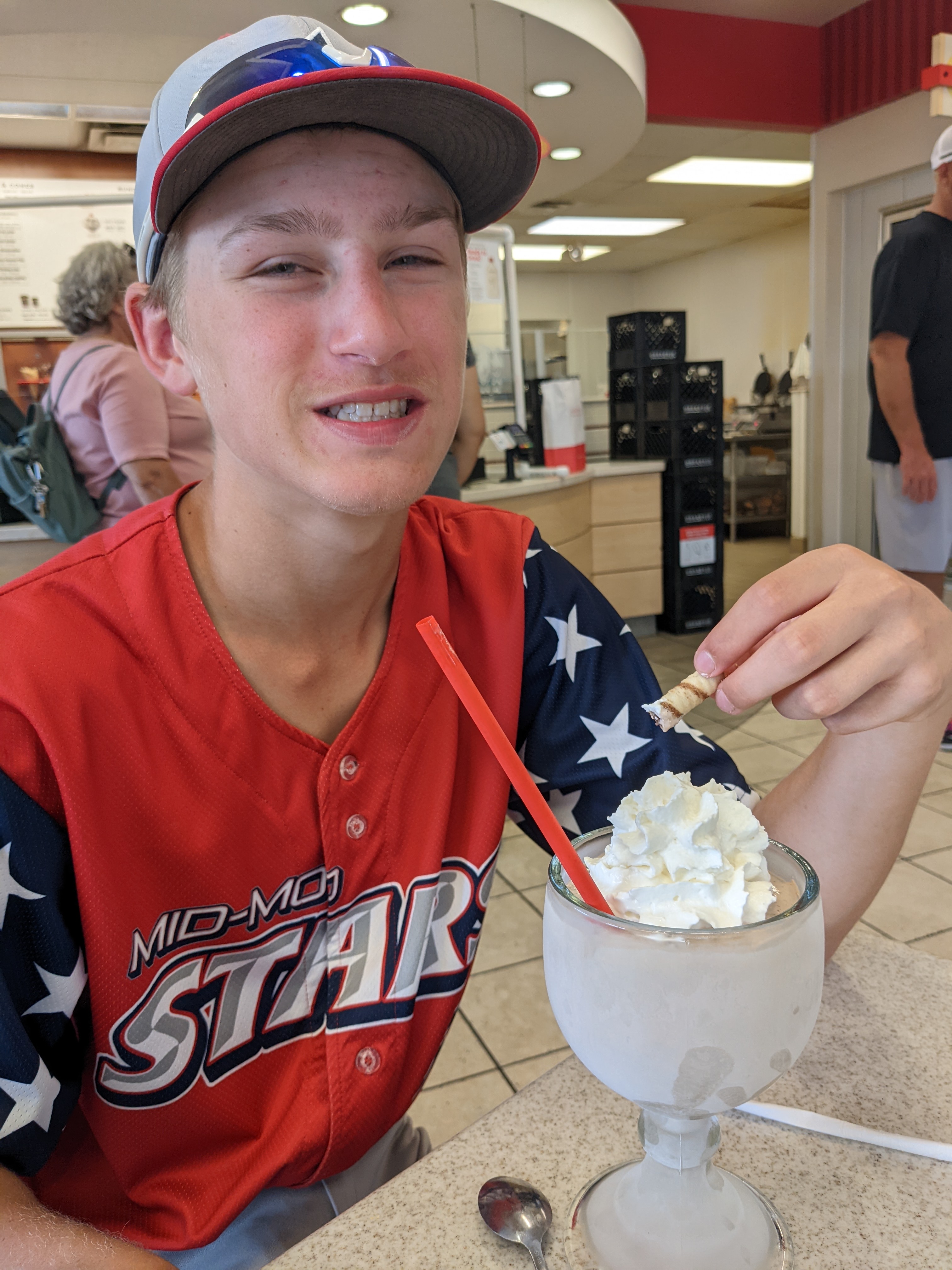 PXL 20220716 193634634