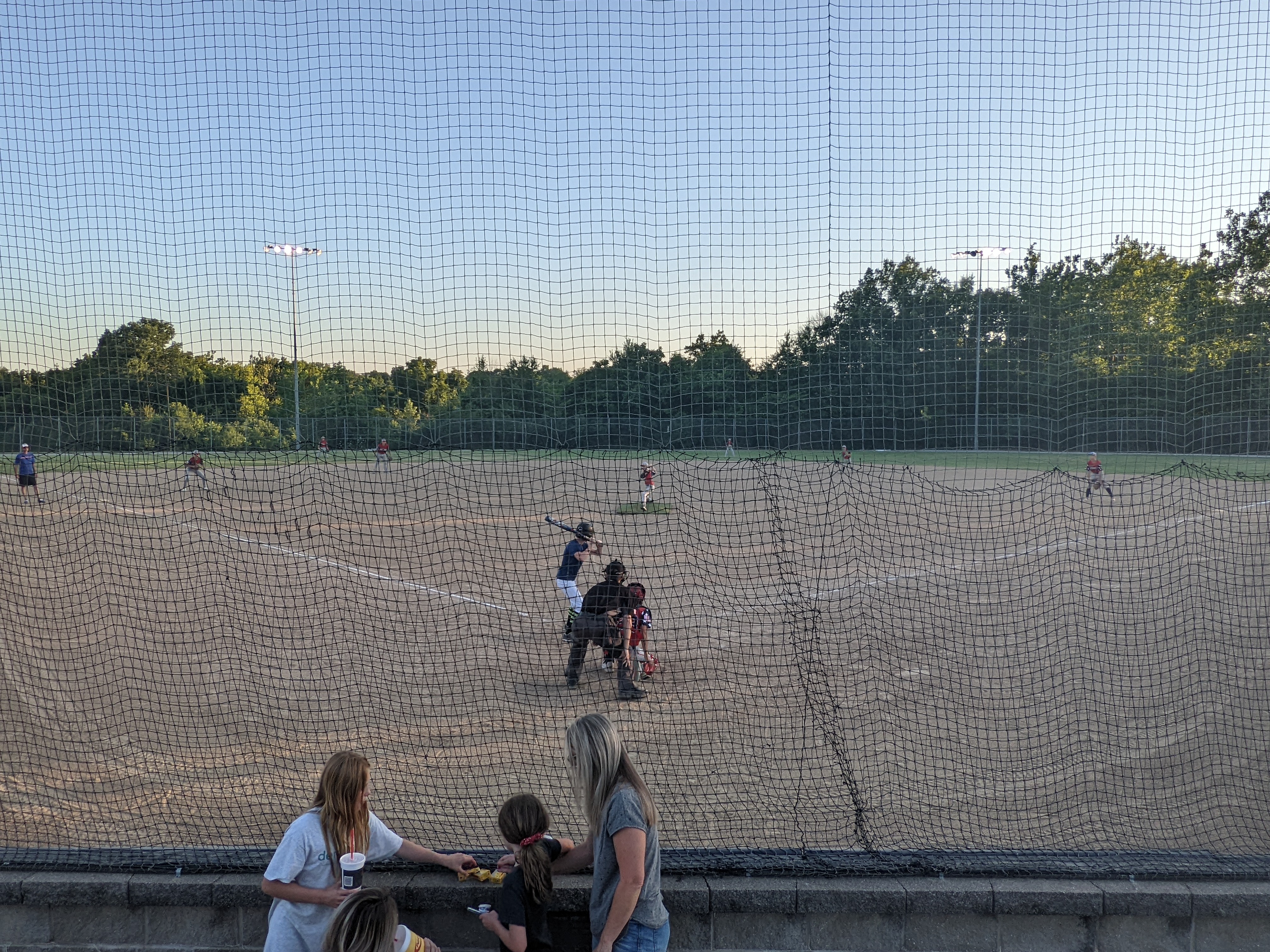 PXL 20220629 010110760