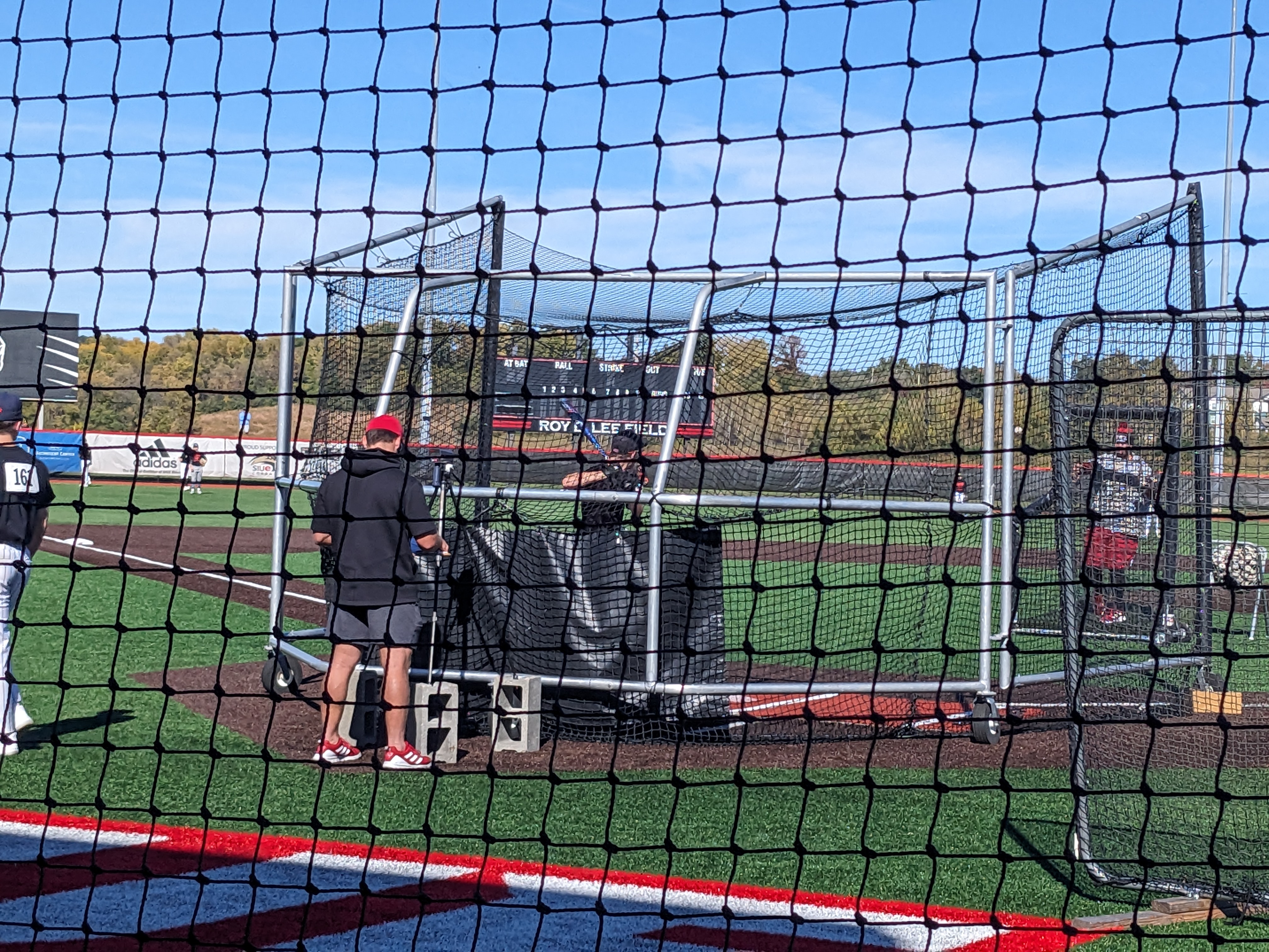 PXL 20231022 190550733