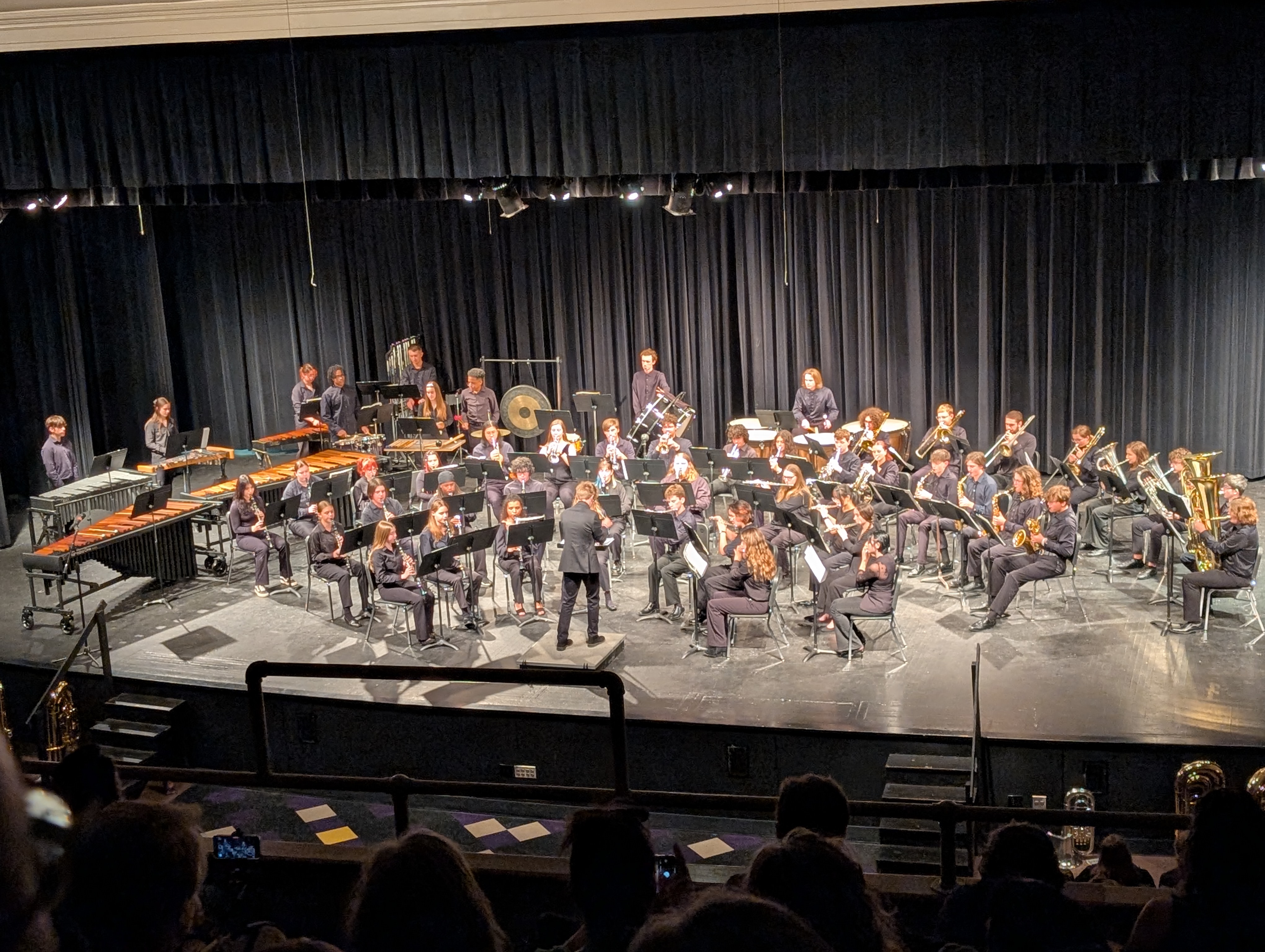 PXL 20250513 003048867