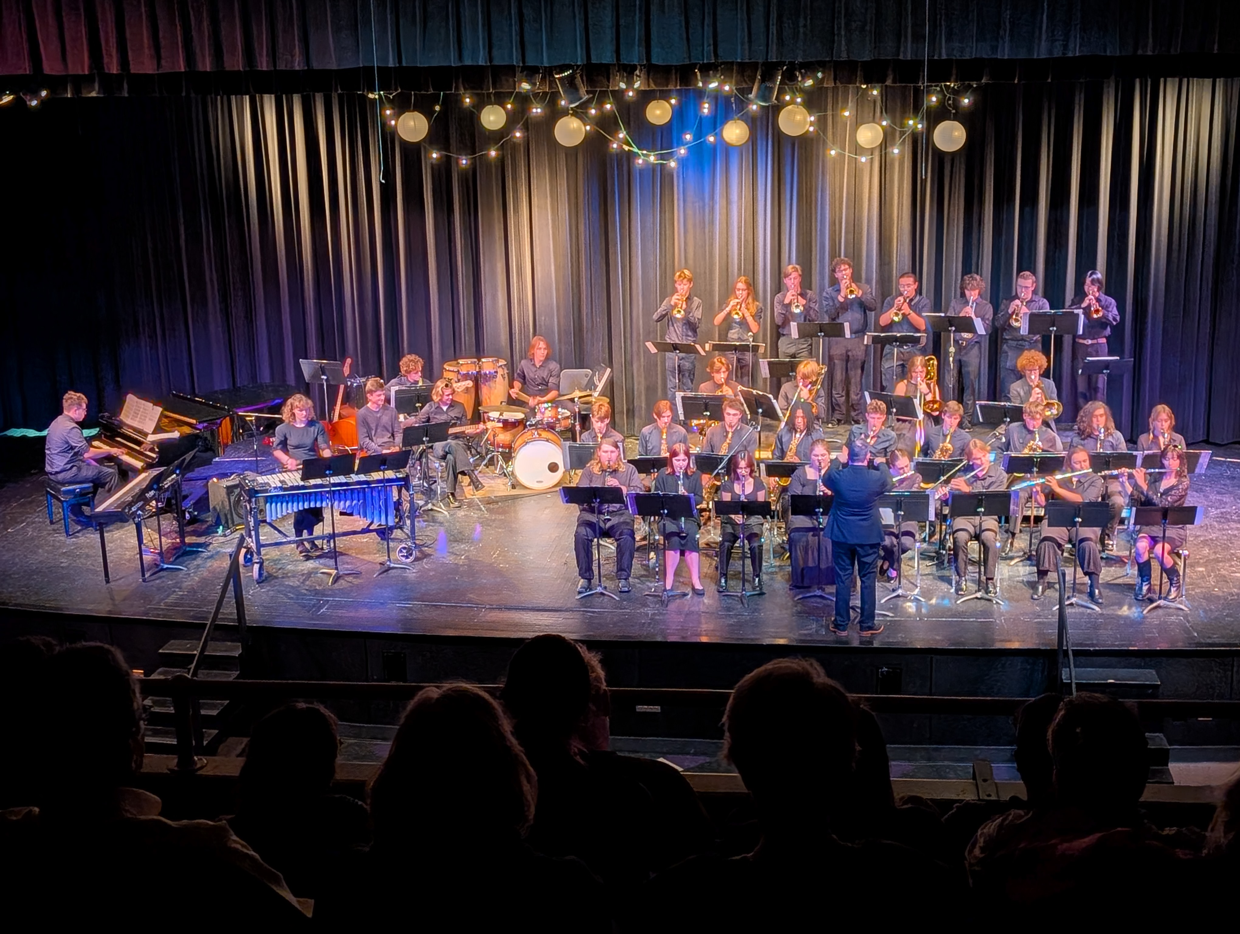 PXL 20250430 000717239