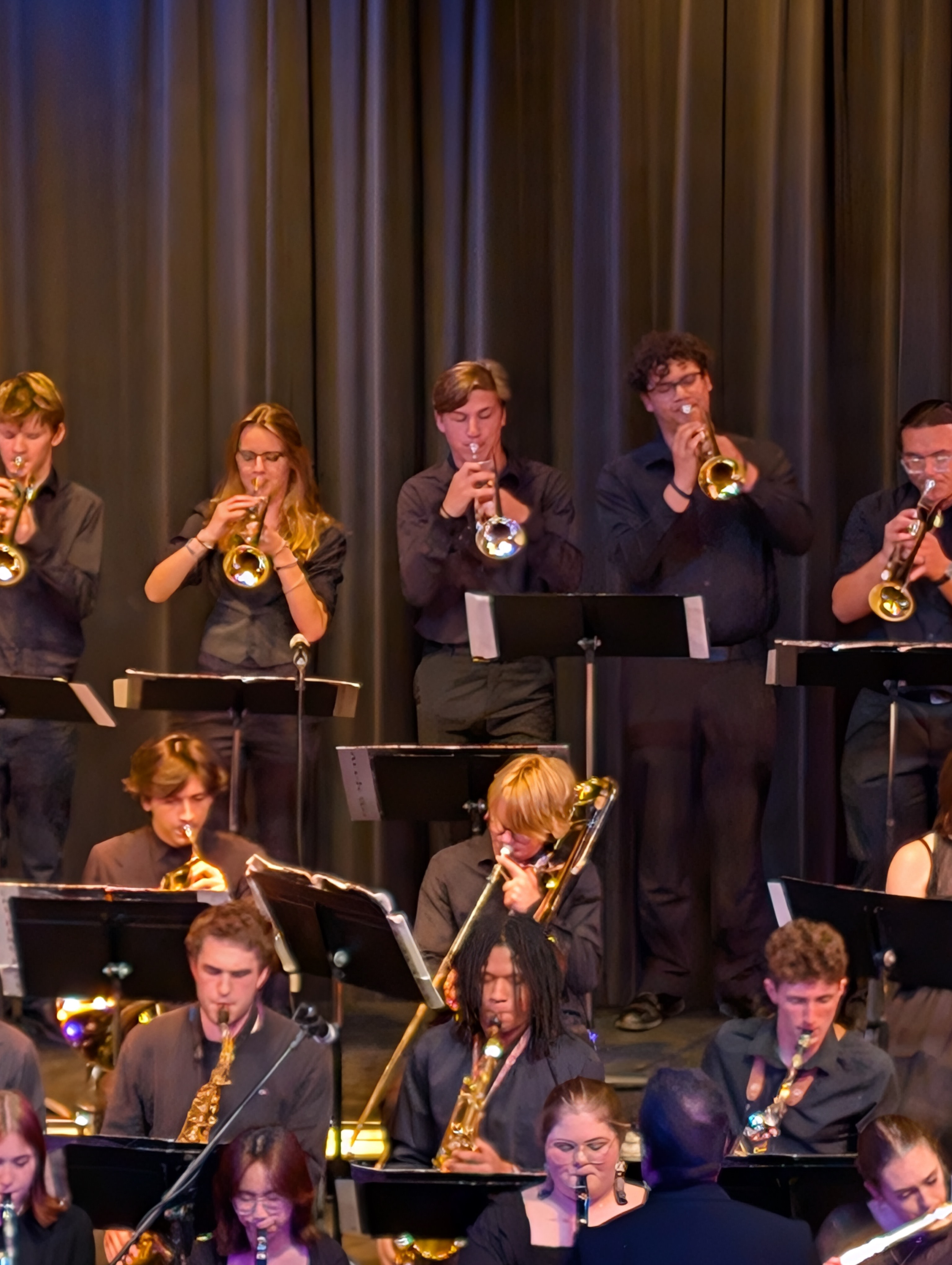 PXL 20250430 000728299