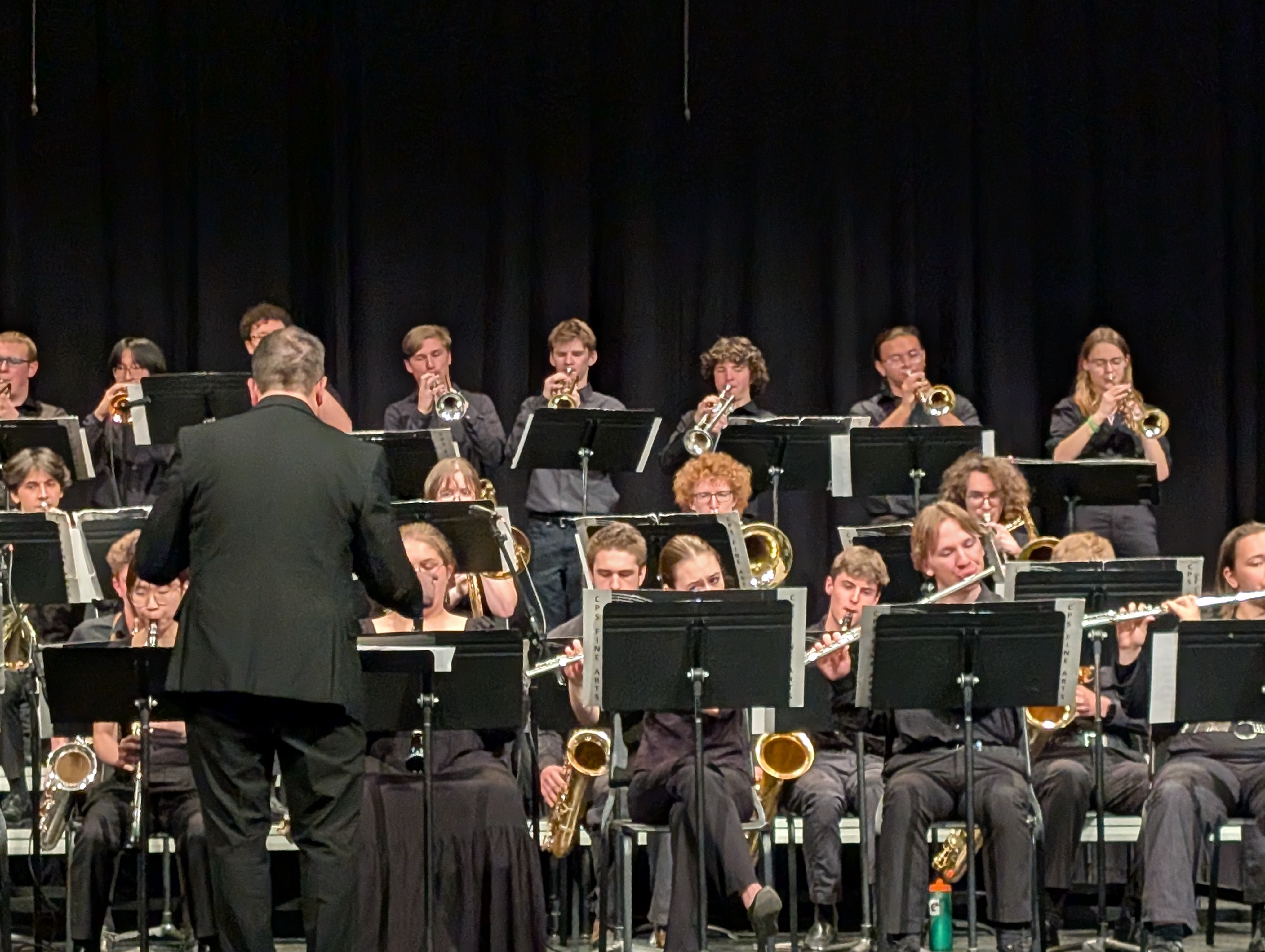 PXL 20250407 231359344