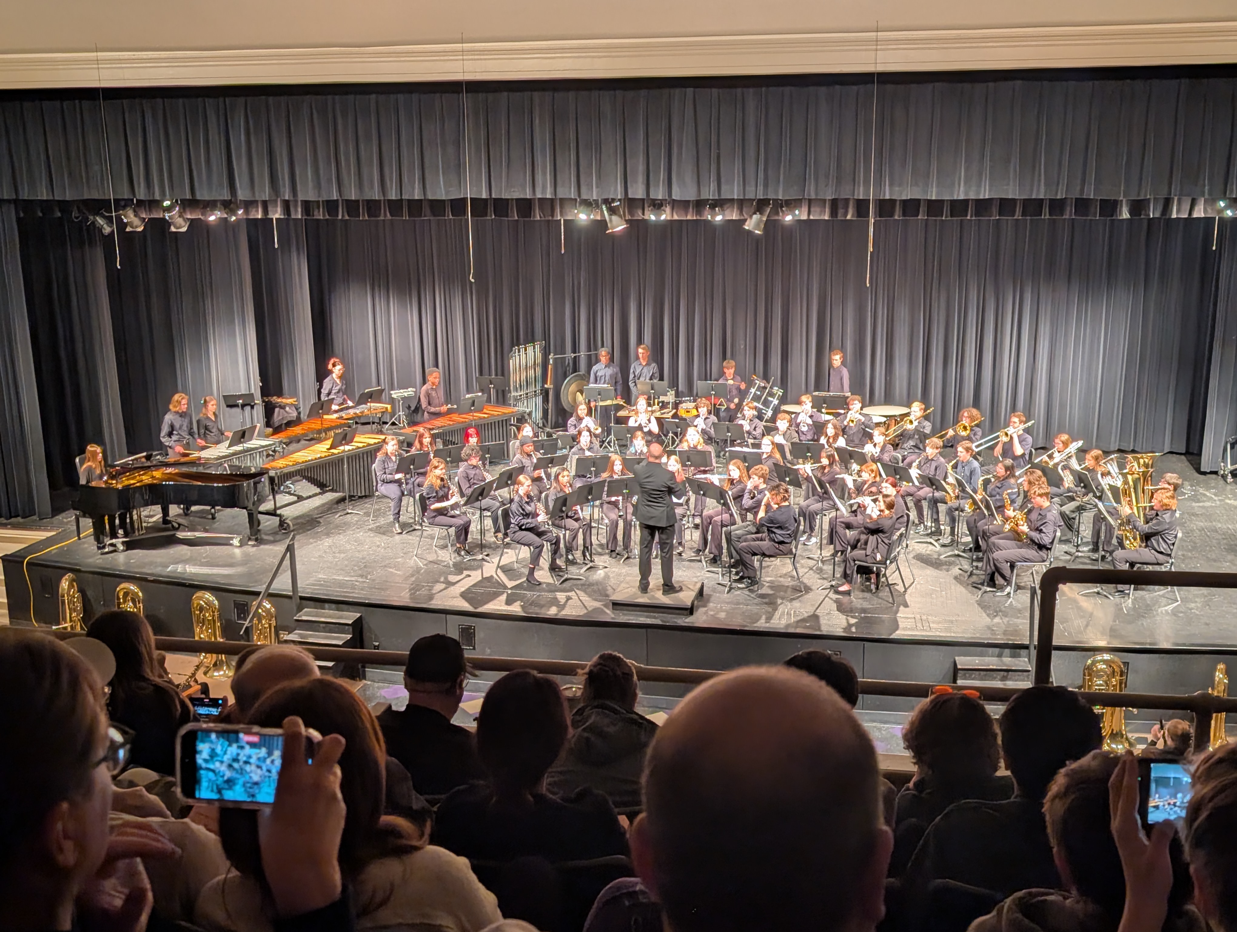 PXL 20250409 004731167