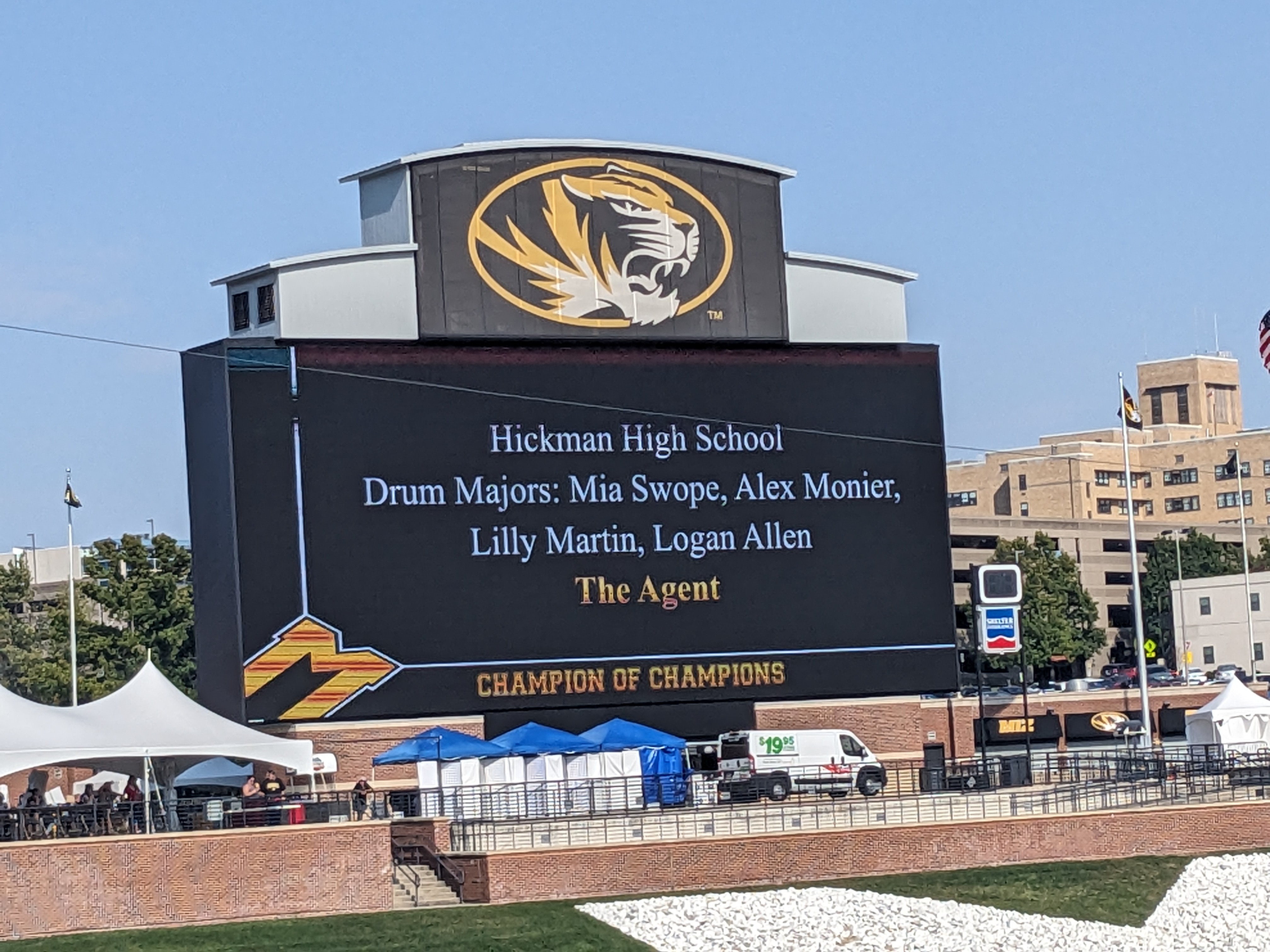 PXL 20241012 194637925