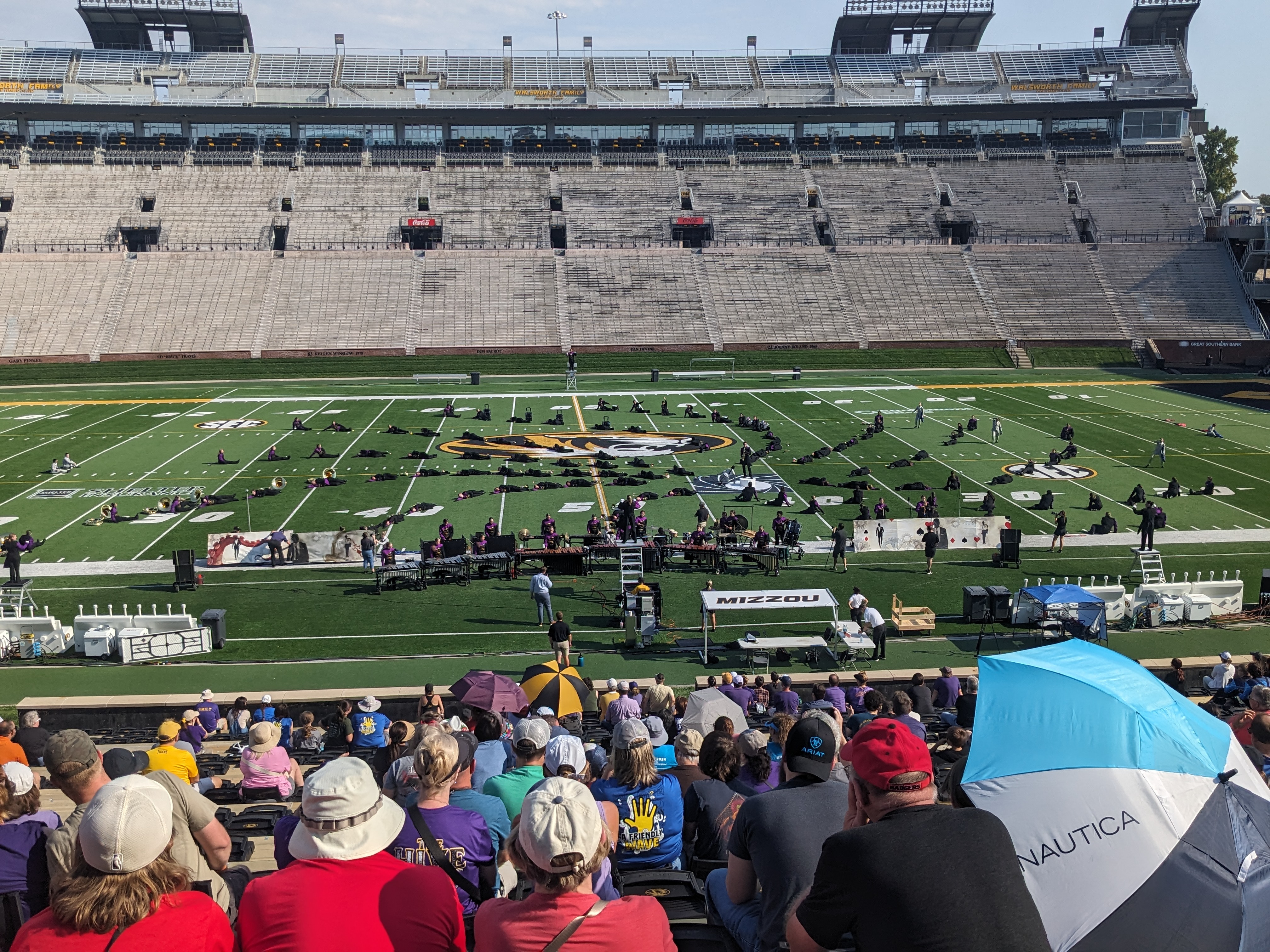 PXL 20241012 195832712